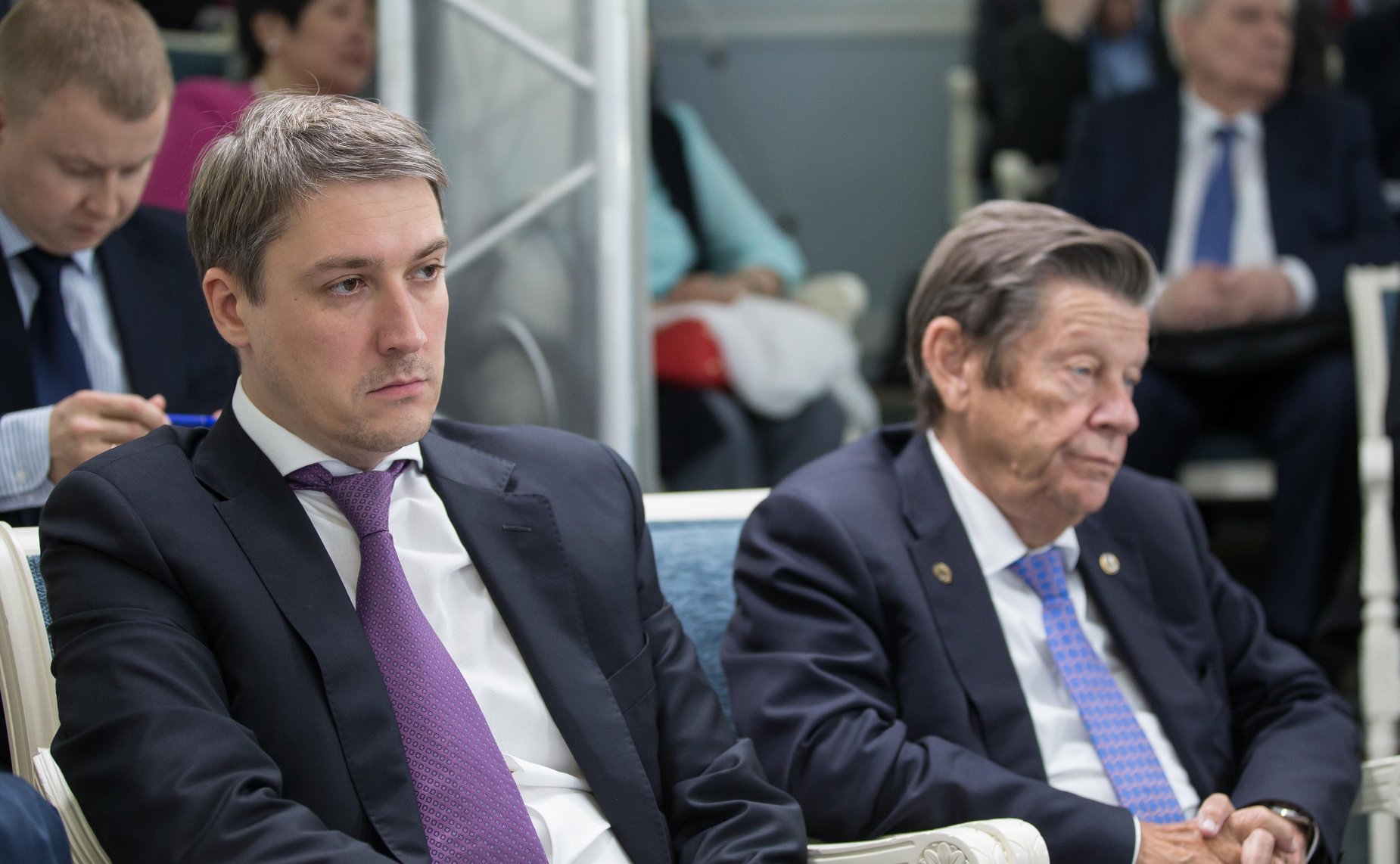 «Круглый стол» на тему «Телецкое озеро – уникальный природный символ России»