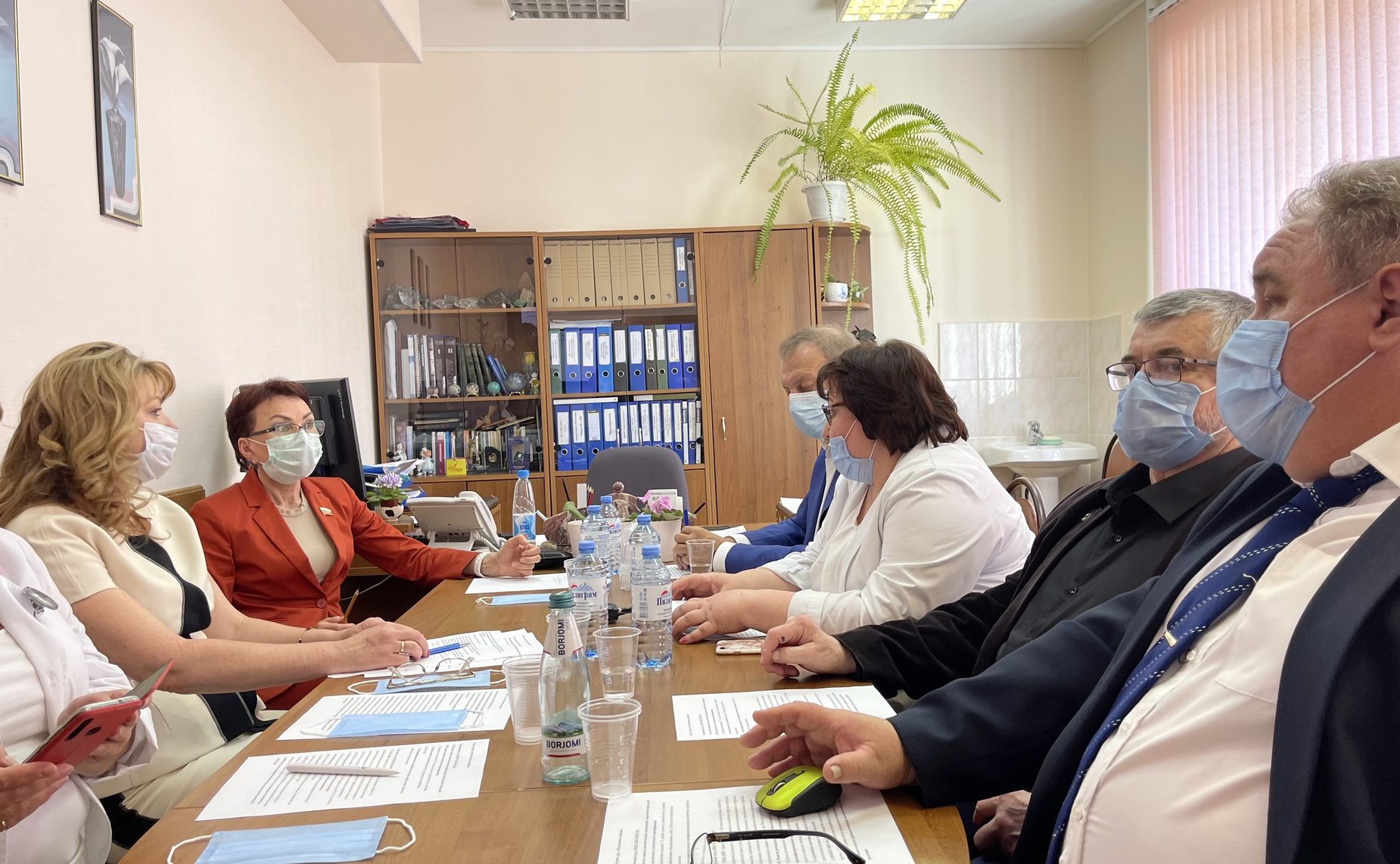 Татьяна Кусайко в ходе рабочей поездки в регион встретилась с научными и медицинскими сотрудниками Научно-исследовательского центра медико-биологических проблем адаптации человека в Арктике (КНЦ РАН)