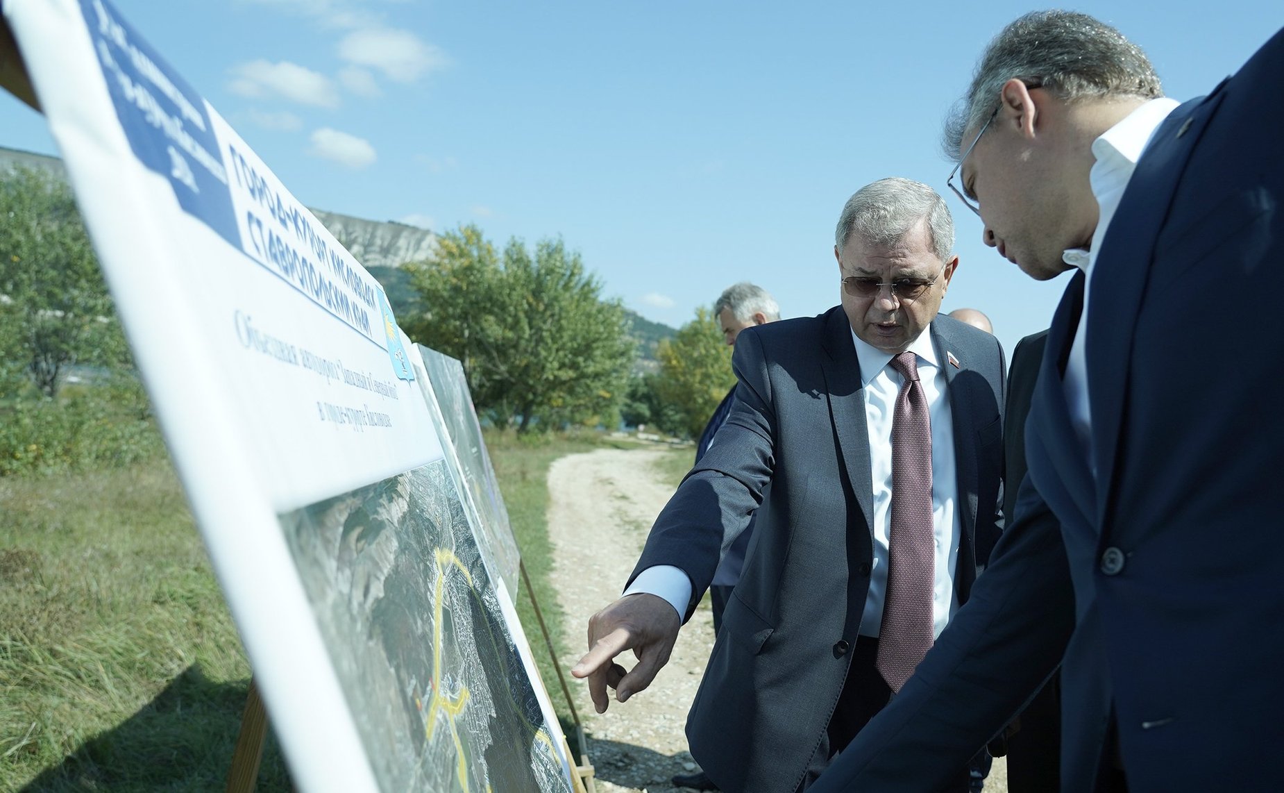 Анатолий Артамонов провел заседание рабочей группы по вопросам комплексного развития Кисловодска