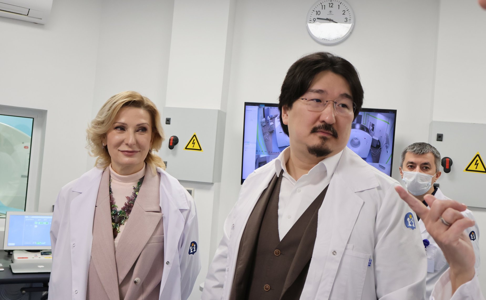 Заместитель Председателя СФ Инна Святенко совместно с Министром здравоохранения РФ Михаилом Мурашко посетили ФГБУ «Национальный медицинский исследовательский центр детской гематологии, онкологии и иммунологии имени Дмитрия Рогачева»