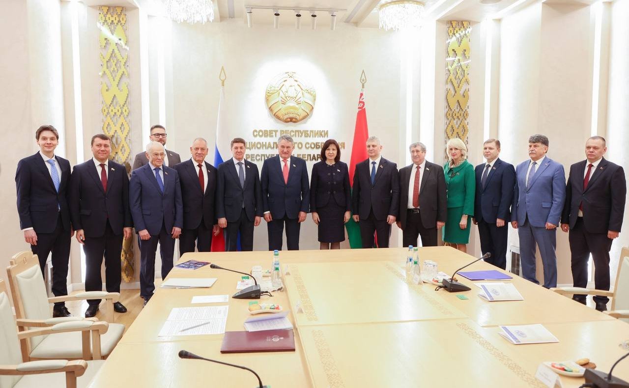 Делегация сенаторов РФ приняла участие в заседании Межпарламентской комиссии Совета Федерации и Совета Республики Национального собрания Республики Беларусь по межрегиональному сотрудничеству