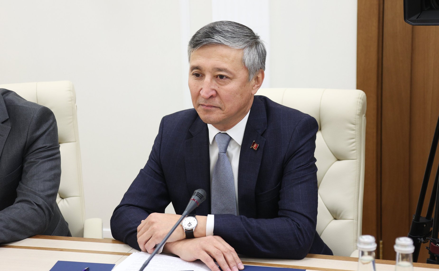 Встреча первого заместителя председателя Комитета СФ по социальной политике Александра Варфоломеева с заместителем Председателя Жогорку Кенеша Киргизской Республики