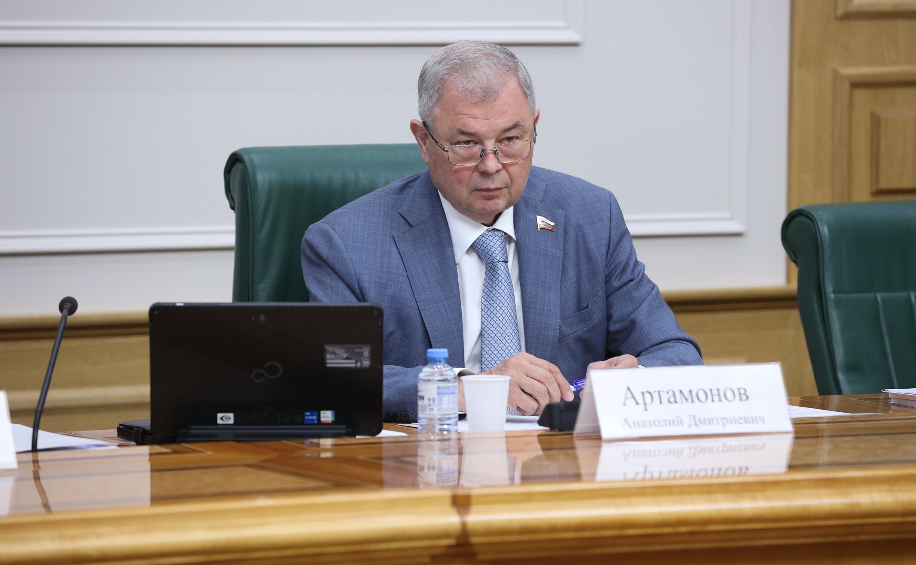 Анатолий Артамонов
