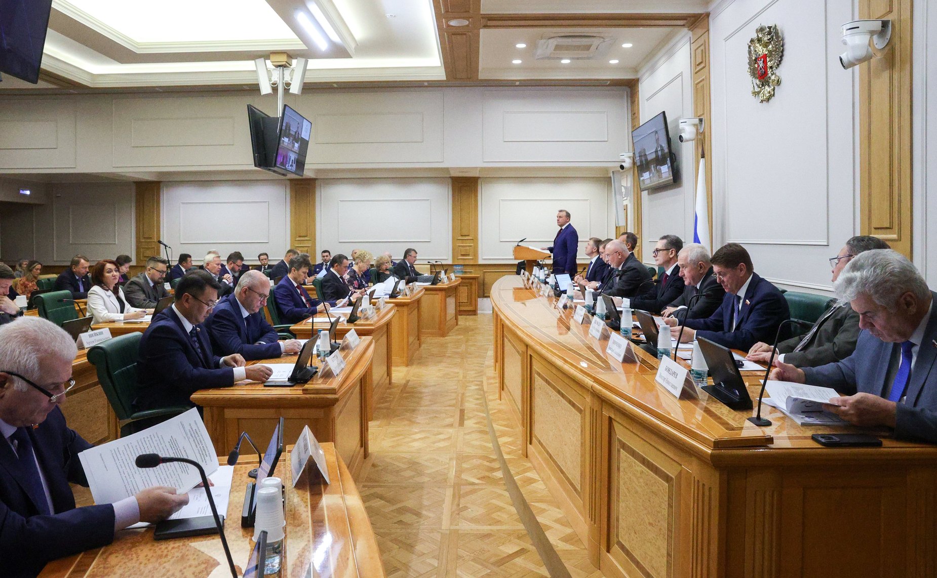 Совместное заседание комитетов СФ на тему «Обсуждение представленных Президентом Российской Федерации кандидатур для проведения консультаций на должности прокуроров субъектов РФ и Уральского транспортного прокурора»