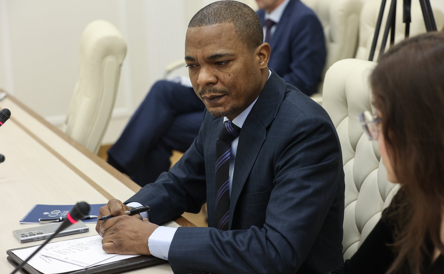 Встреча руководителя группы по сотрудничеству СФ с Государственным советом Султаната Оман, заместителя председателя Комитета СФ по социальной политике Мохмада Ахмадова с Чрезвычайным и Полномочным Послом Султаната Оман в РФ