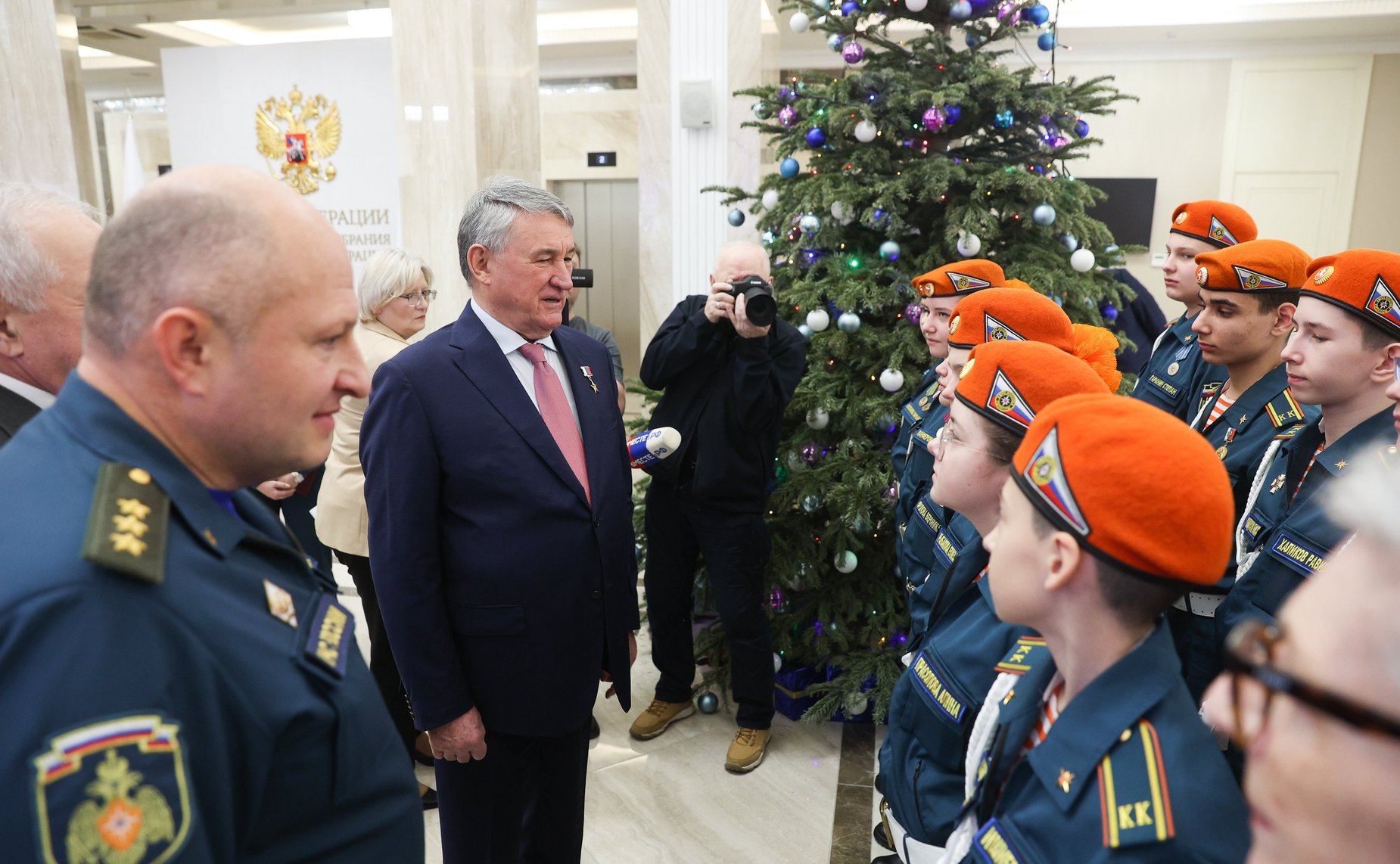 Открытие выставки «Служим Отечеству и МЧС России»