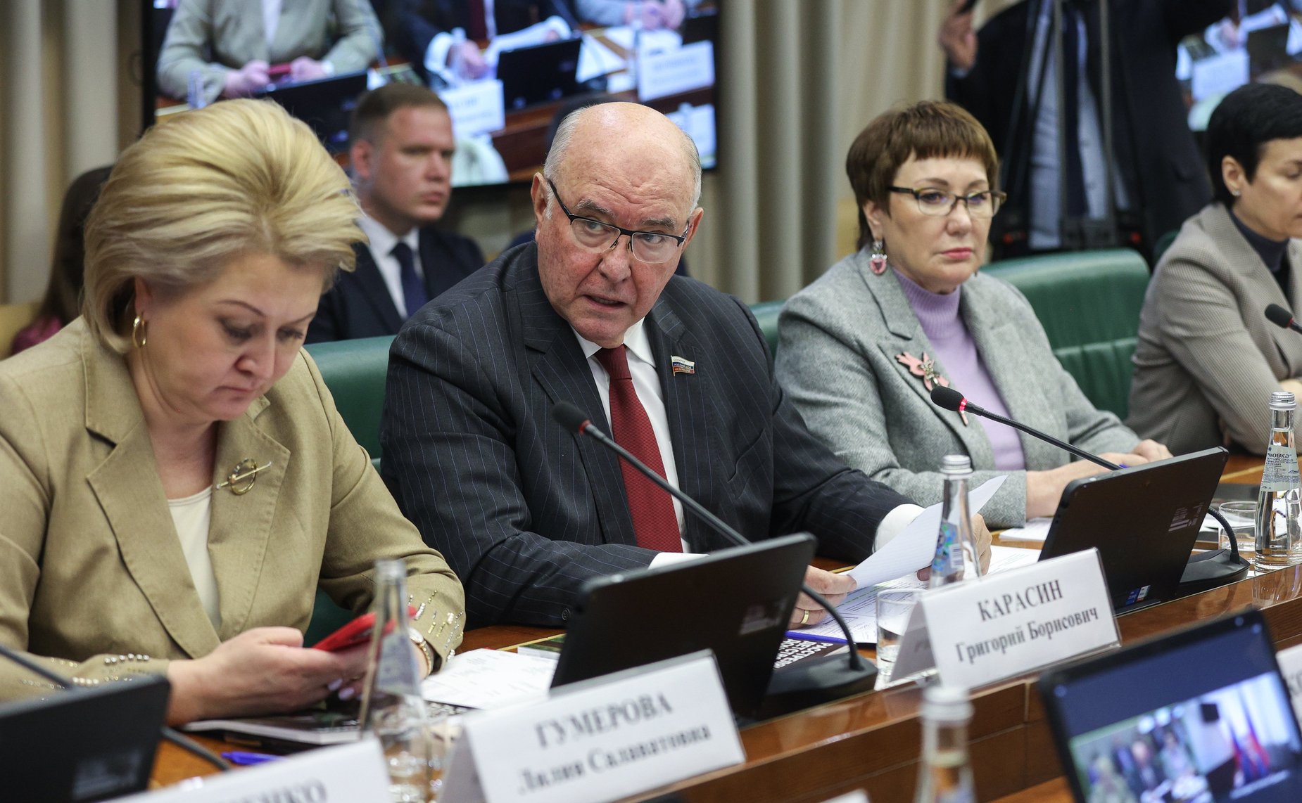 Заседание парламентской комиссии по расследованию преступных действий в отношении несовершеннолетних со стороны киевского режима