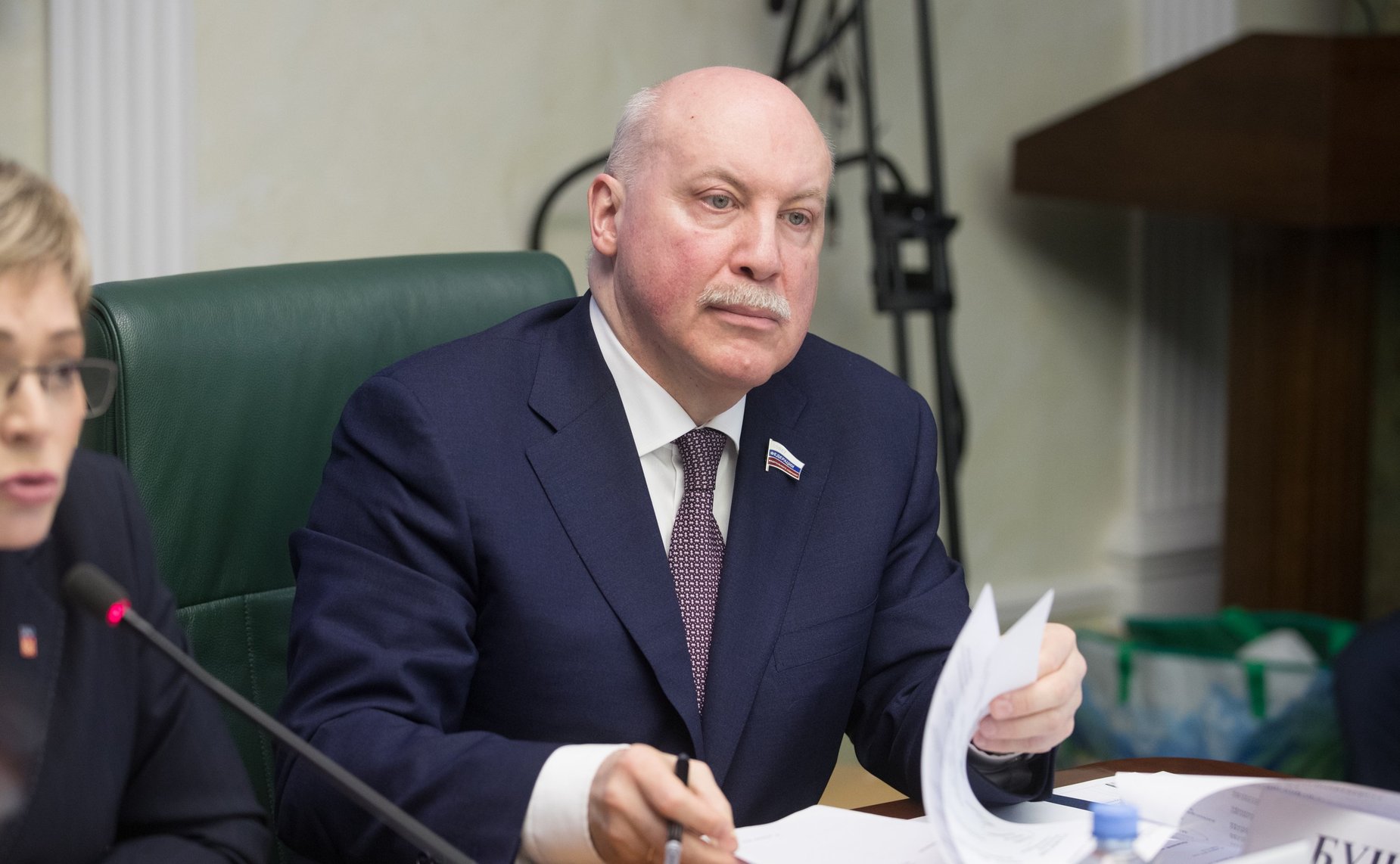 Д. Мезенцев