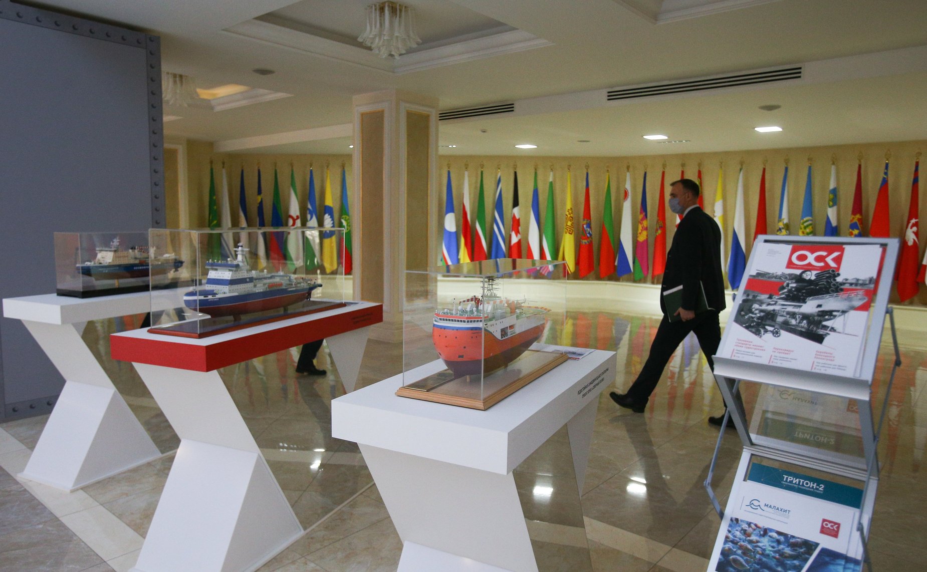 Выставка в Совете Федерации экспонатов Объединенной судостроительной корпорации