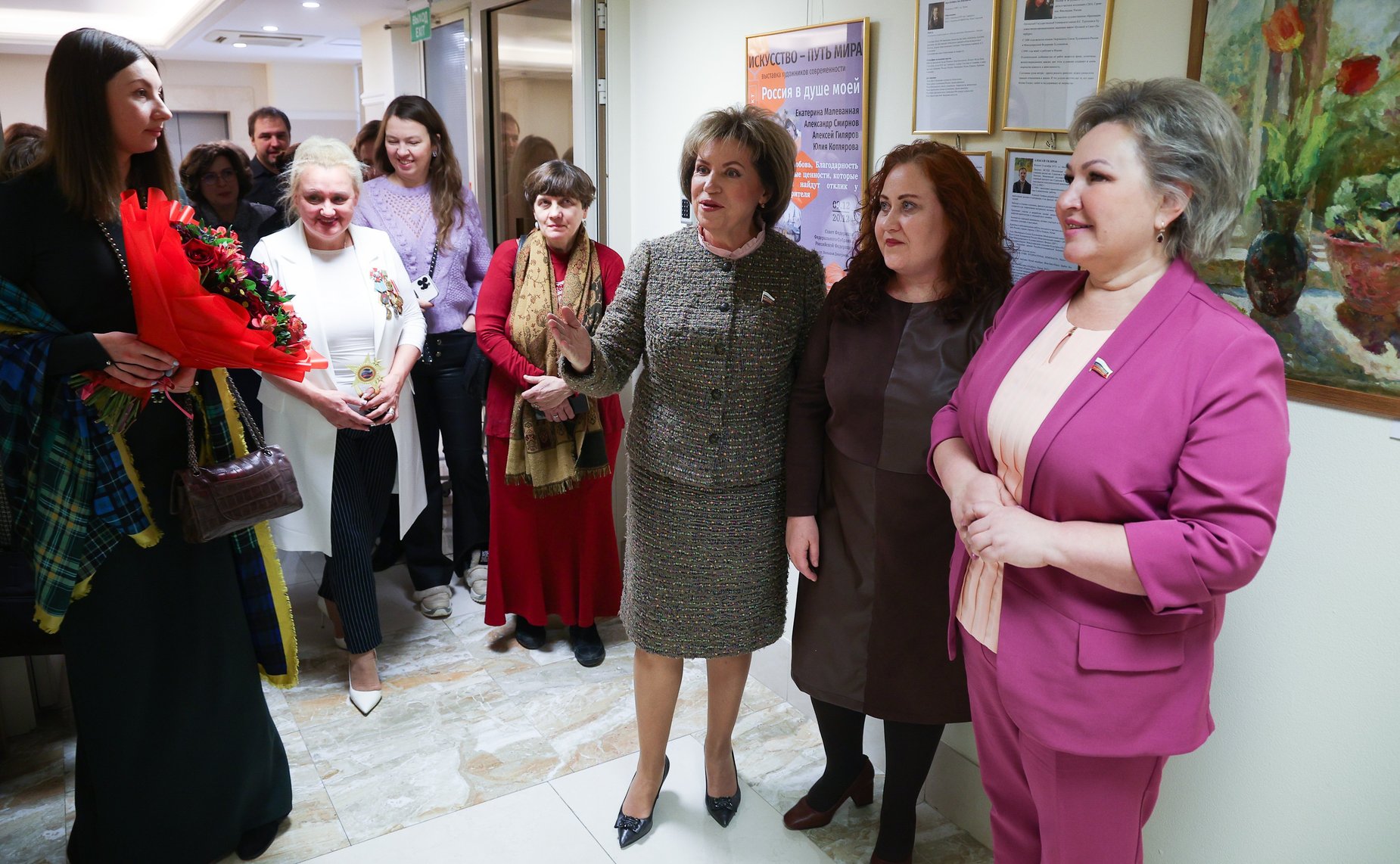 Открытие в Совете Федерации выставки художников современности «Россия в душе моей»