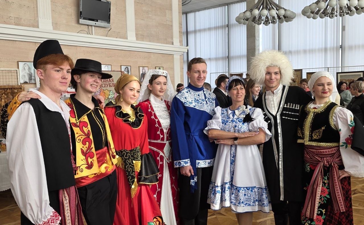 Ольга Бас в ходе поездки в регион посетила замечательное мероприятие, посвященное Дню народного единства «#Мы вместе»