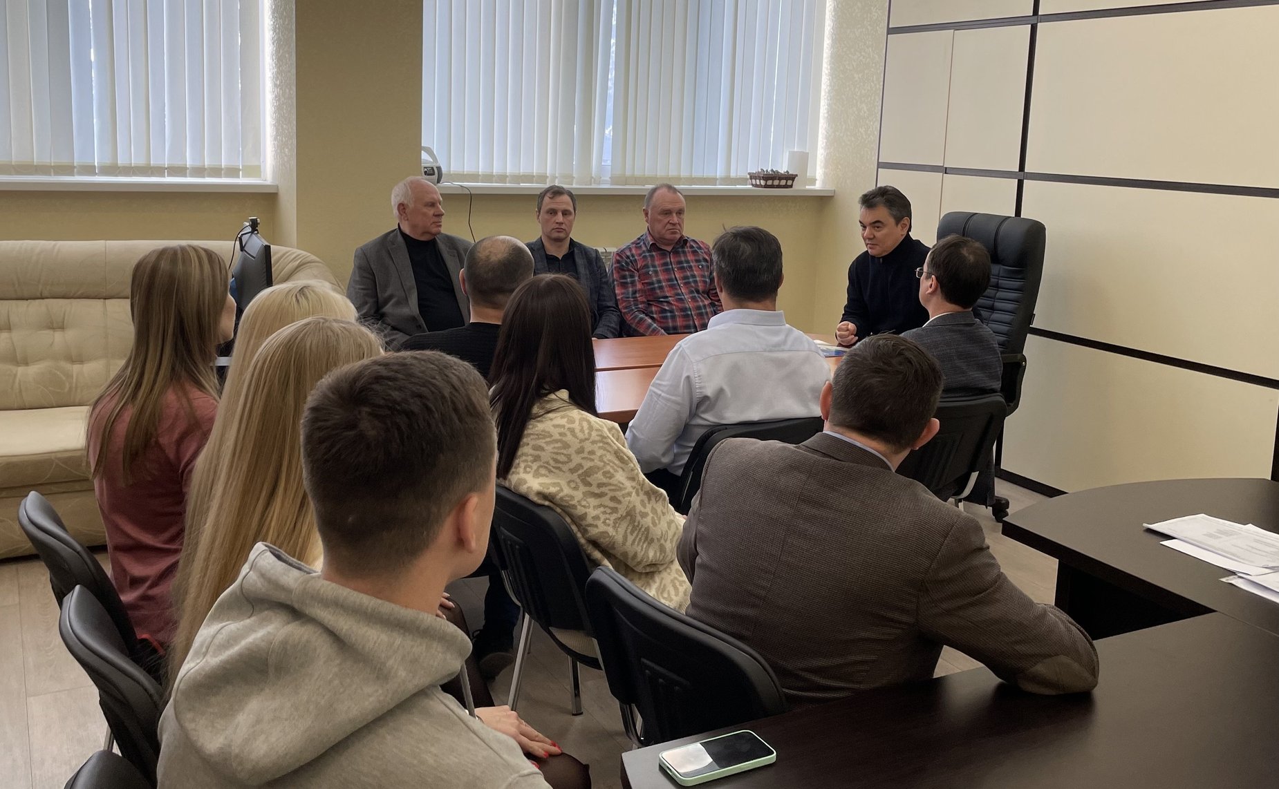 Ирек Ялалов провел встречу с молодыми специалистами, занимающимися проектированием мостов, путепроводов и другой дорожной инфраструктуры Республики Башкортостан