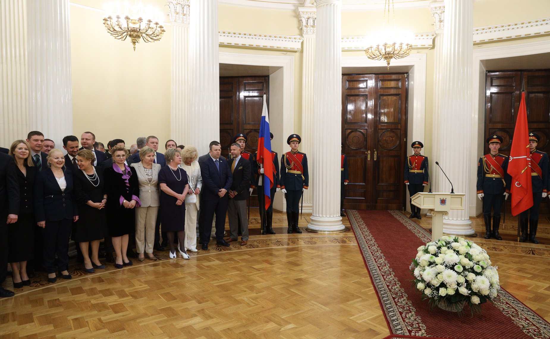 Торжественная церемония вручения знаков отличия лицам, удостоенным звания «Почетный гражданин Санкт-Петербурга» в Законодательном Собрании города