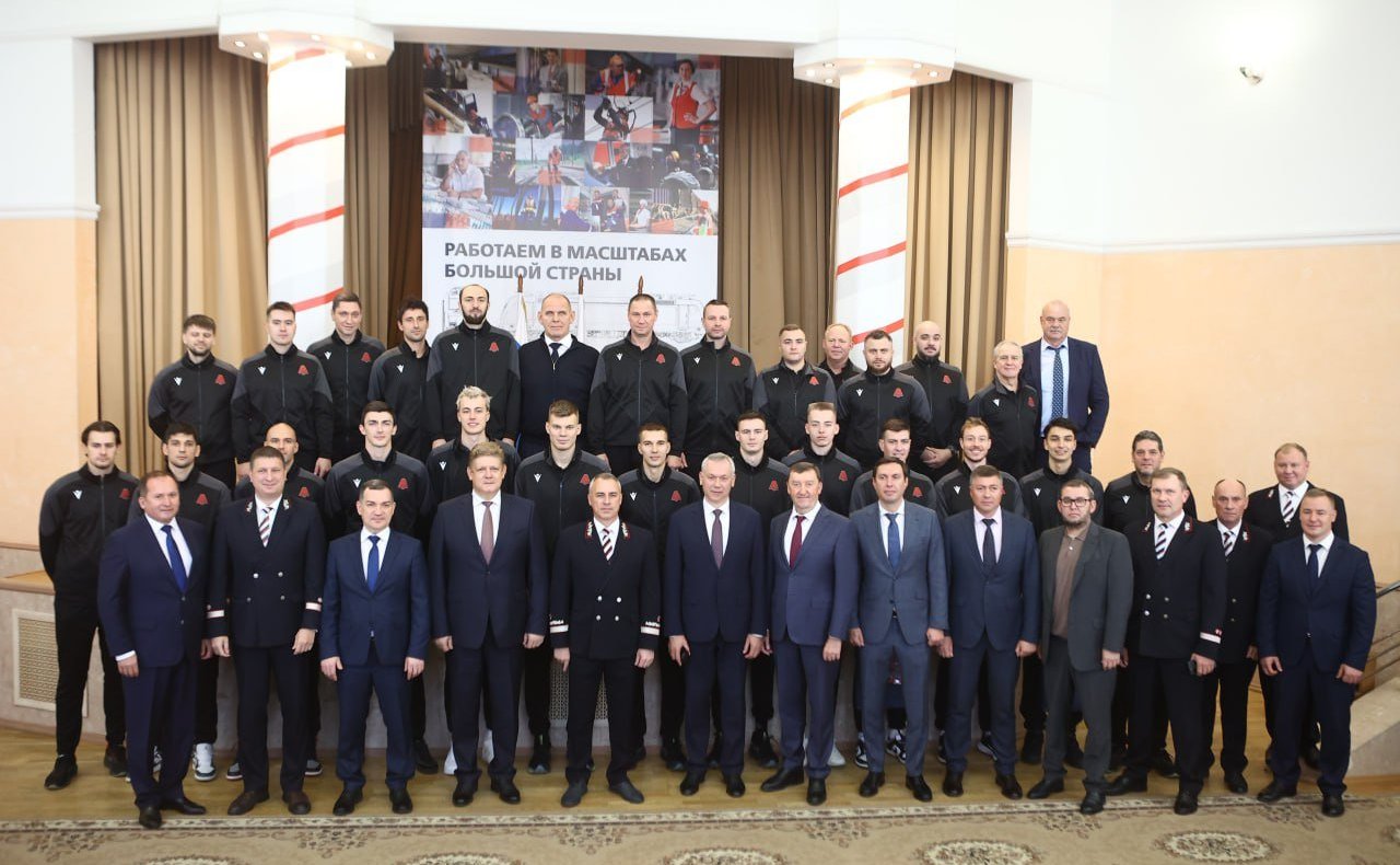 Александр Карелин провел ряд встреч с жителями Новосибирской области, посетив трудовые коллективы, образовательные учреждения и промышленные предприятия