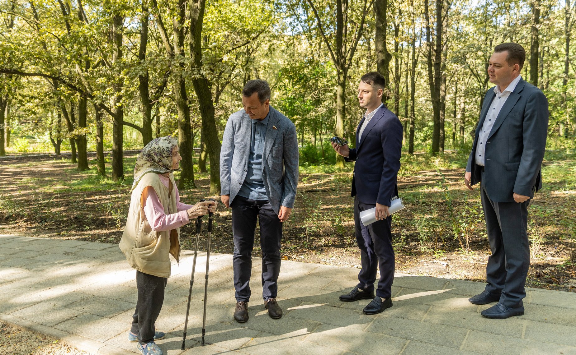 Первый заместитель Председателя СФ Андрей Яцкин в рамках рабочей поездки в Ростовскую область осмотрел объекты социальной и транспортной инфраструктуры, включенные в программу комплексного развития г. Таганрога