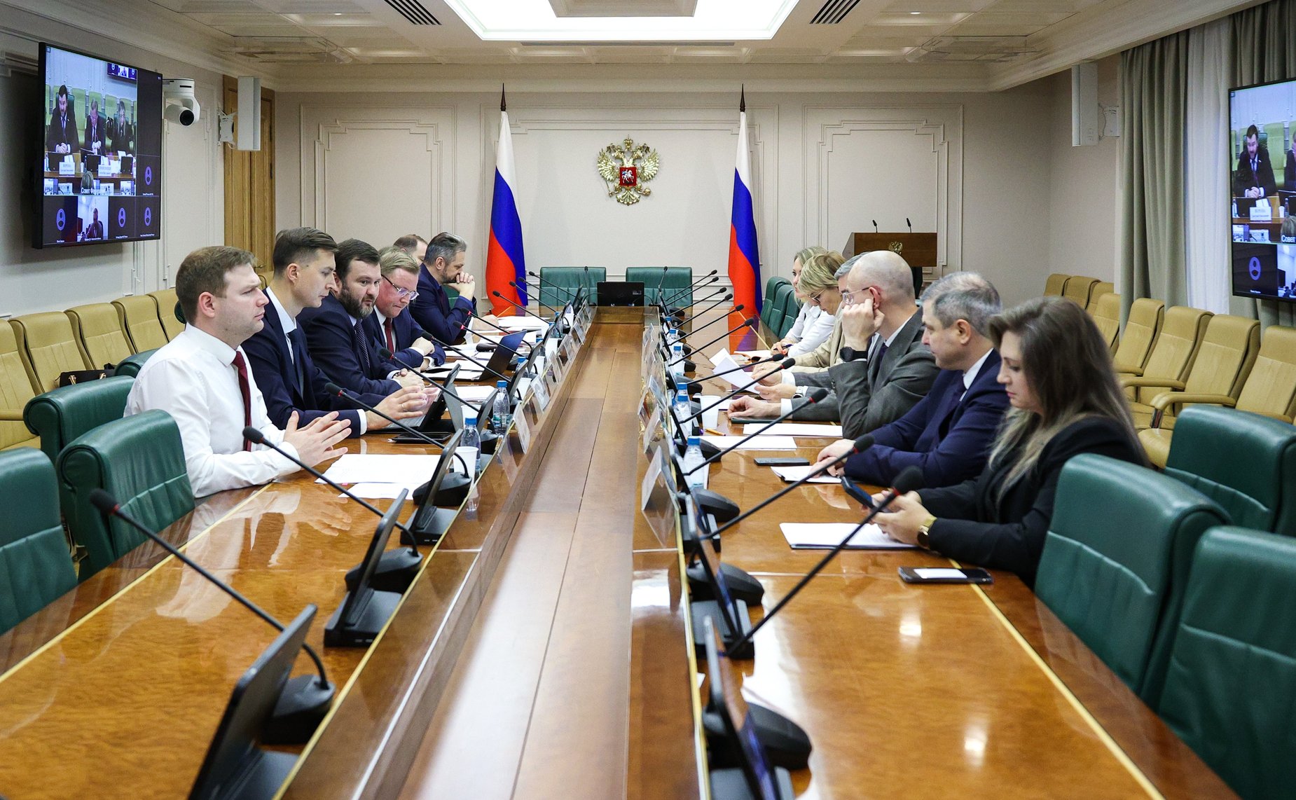 Совещание Комитет Совета Федерации по экономической политике «Актуальные проблемы связи и телекоммуникаций на территориях воссоединенных субъектов Российской Федерации»