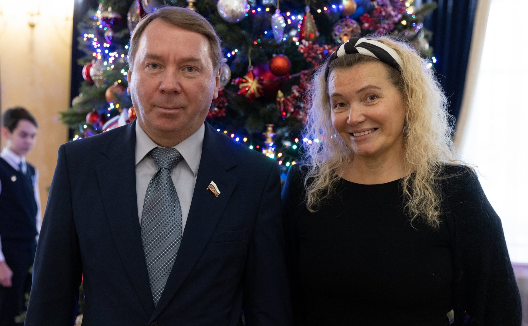 Инна Святенко и Владимир Кожин вручили награды детям-героям