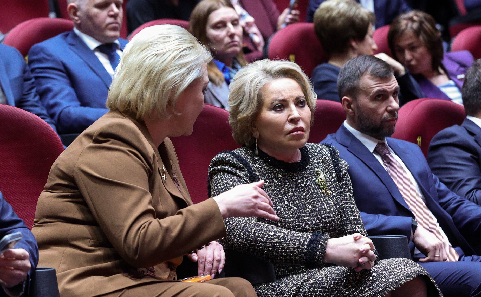 Участие Председателя Совета Федерации Валентины Матвиенко и сенаторов РФ в специальном показе фильма «Малыш»