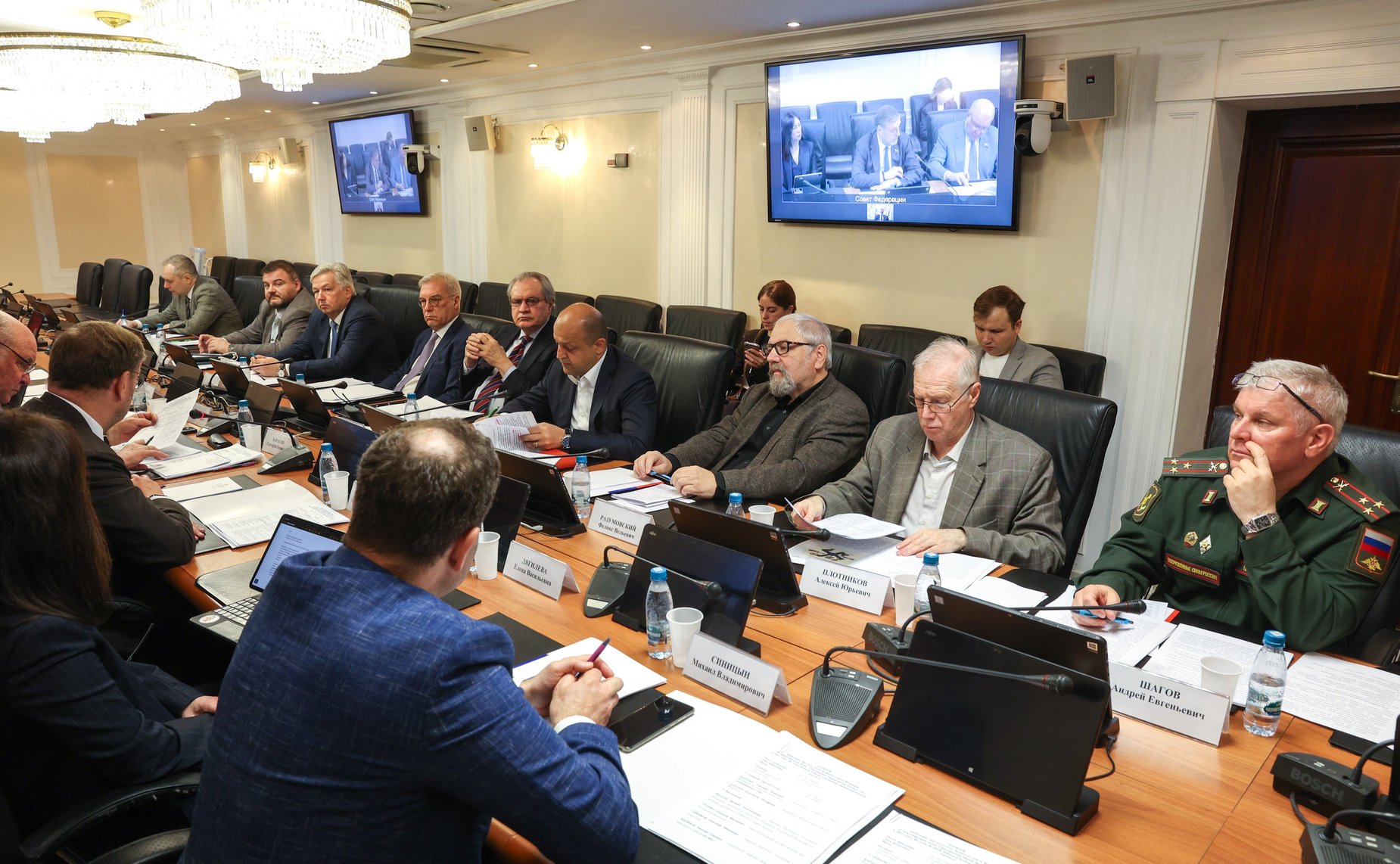 Круглый стол Комитета Совета Федерации по международным делам на тему «Объединенная Европа против России в 1941 и 2025 годах. 80-летие Великой Победы в актуальном внешнеполитическом контексте»