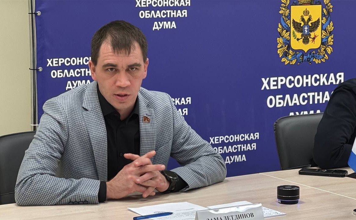 Основной площадкой для диалога с представителями образовательного сообщества региона стала Херсонская областная дума