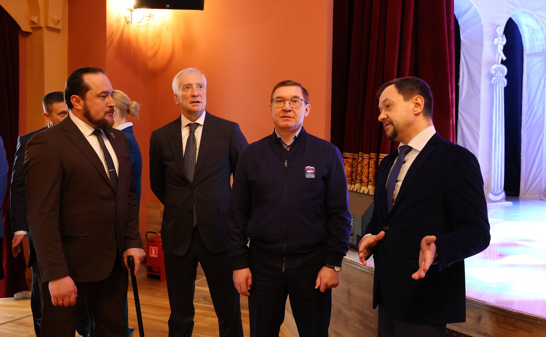 Первый заместитель Председателя Совета Федерации Владимир Якушев посетил Театр куклы и актера «Скоморох»