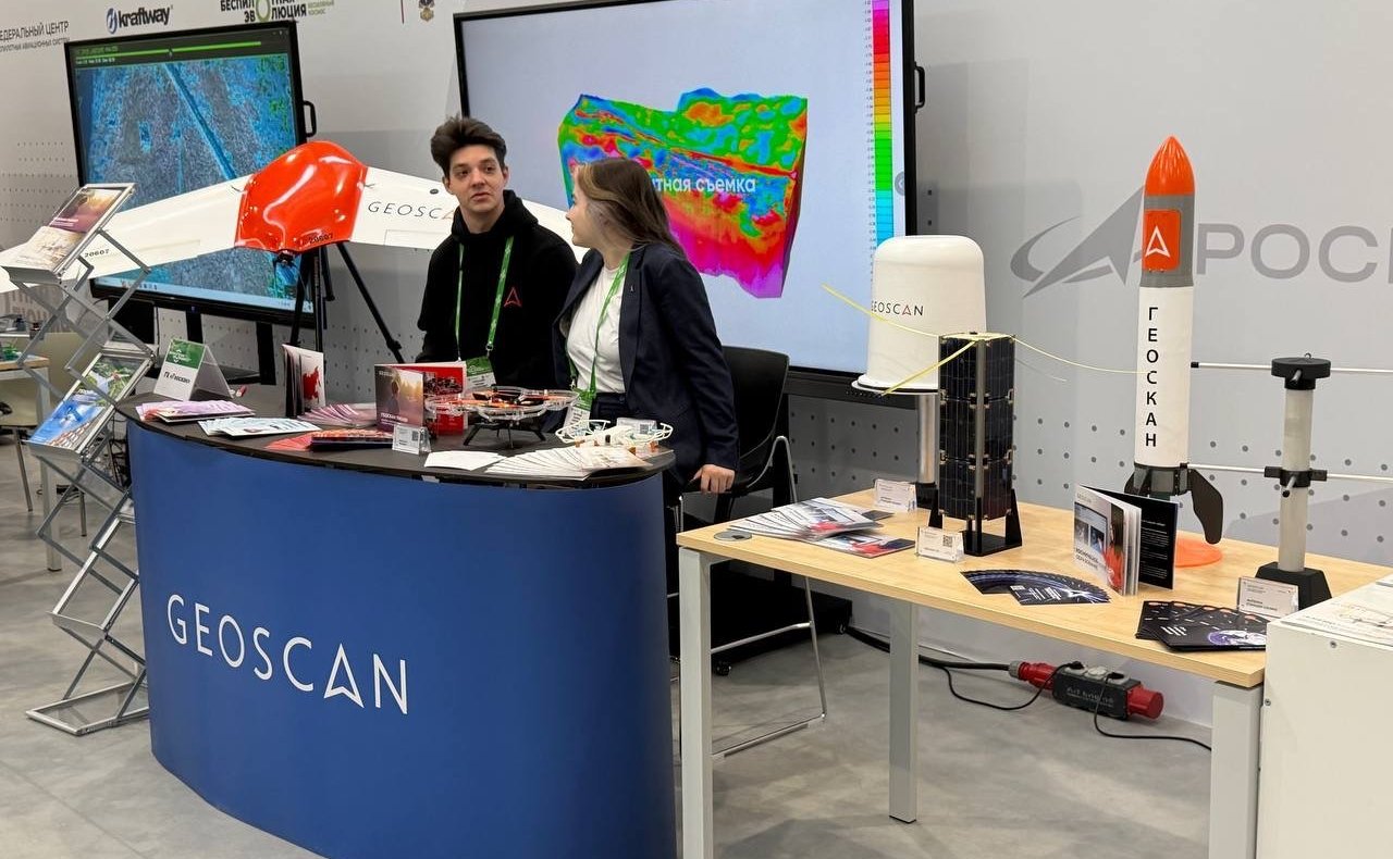 Анатолий Артамонов принял участие в мероприятиях III Всероссийского инновационного форума «Беспилотная эволюция. Бесшовный космос», а также в церемонии открытия VII Международного кинофестиваля «Циолковский»