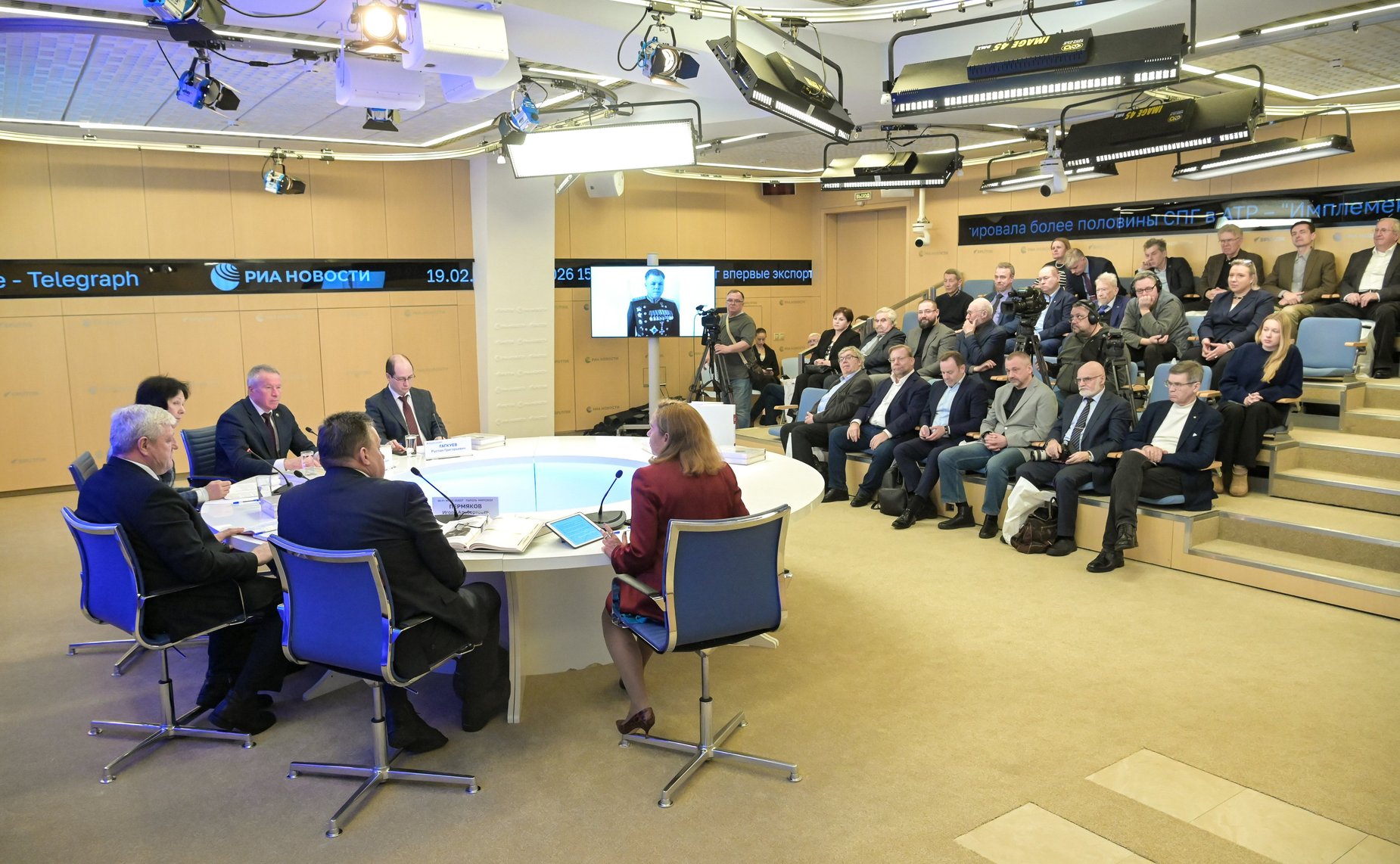 Сенатор РФ Алексей Наумец принял участие в пресс-конференции «Имена Победы: ко Дню защитника Отечества»