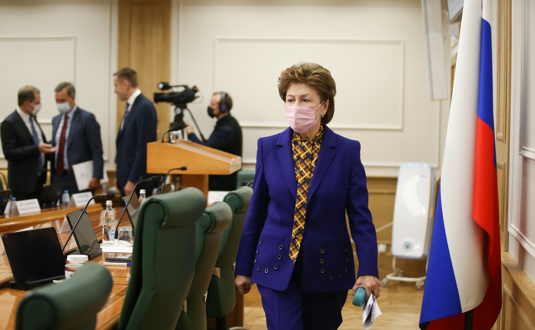 Встреча сенаторов Российской Федерации с Министром промышленности и торговли РФ Денисом Мантуровым в формате «Открытого диалога»