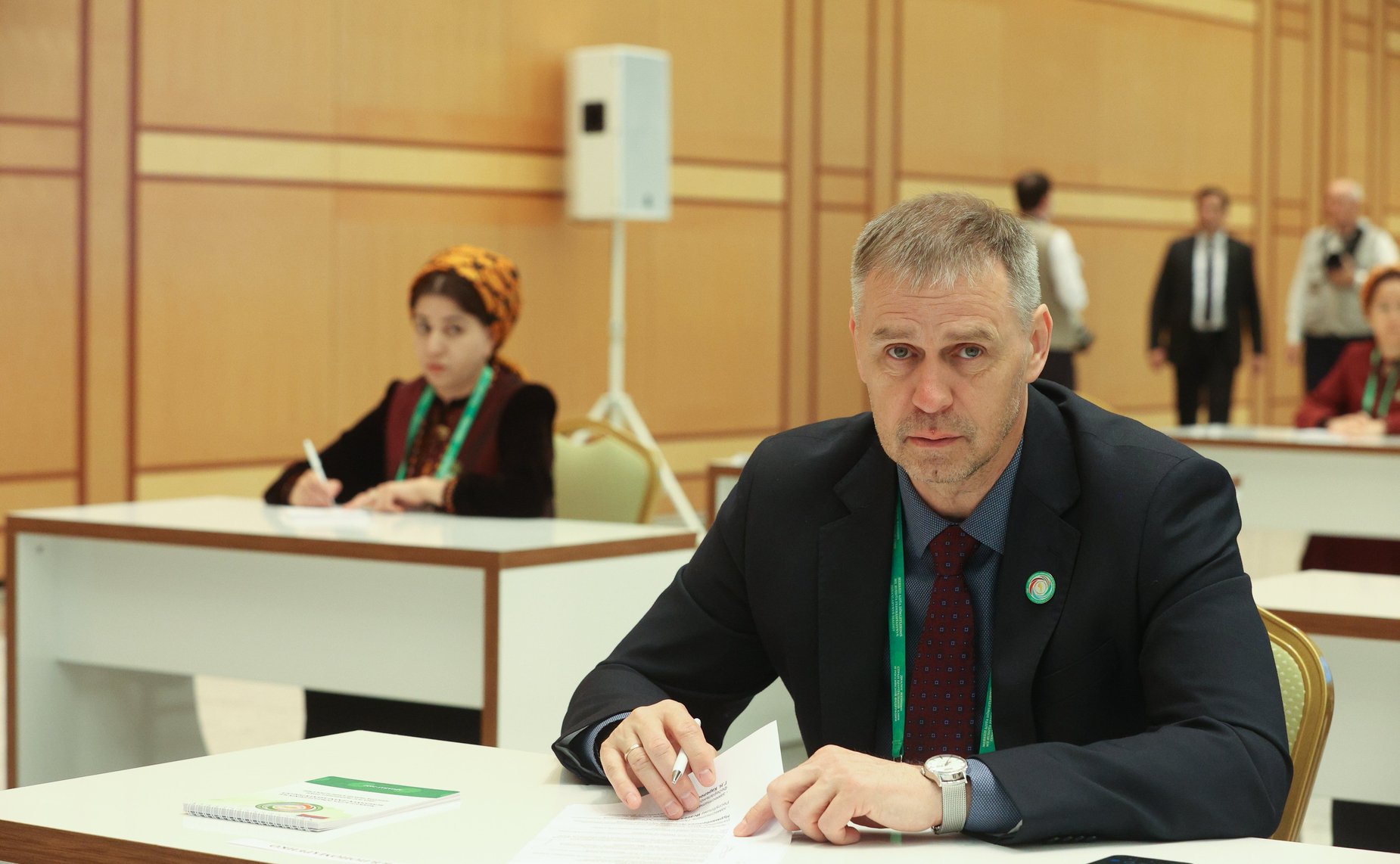 Пленарное заседание первого Диалога женщин стран Центральной Азии и России