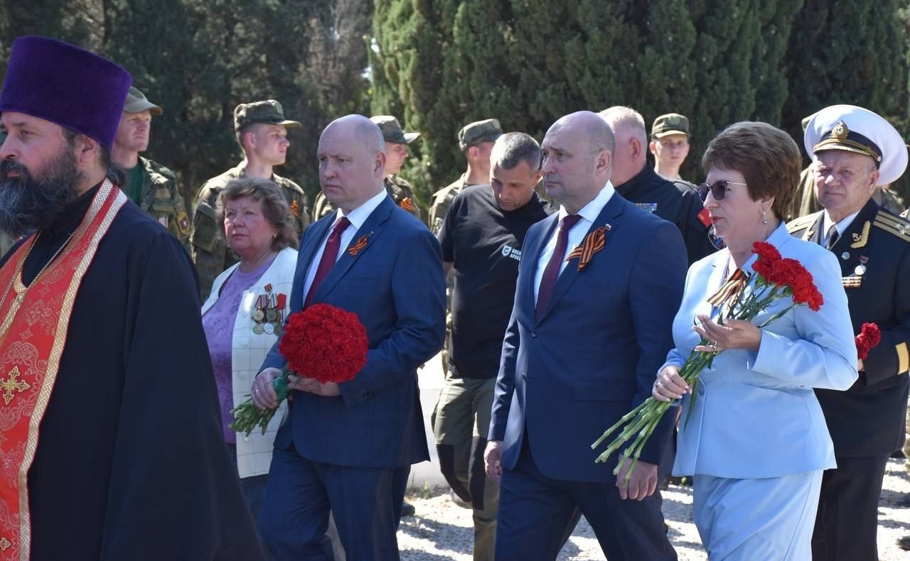 Екатерина Алтабаева приняла участие в торжественной церемонии захоронения останков защитников и освободителей Севастополя