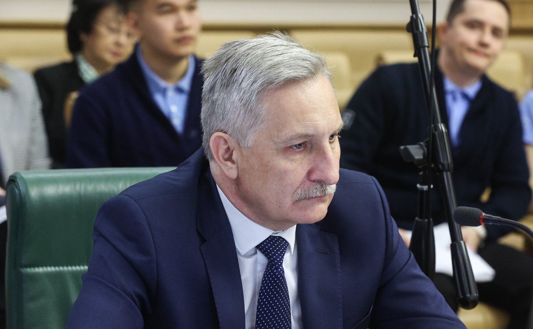Парламентские слушания на тему «Государственная политика в сфере сохранения, защиты и развития русского языка: состояние, проблемы и пути решения»