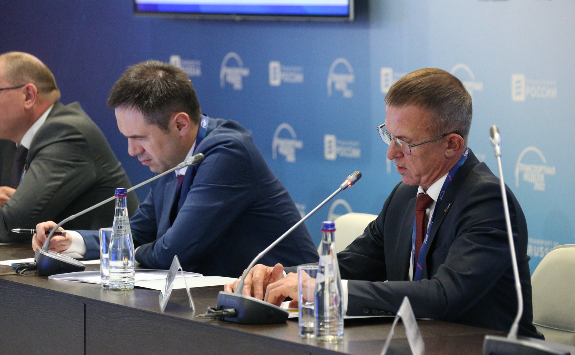 Совместное заседание Комитета Совета Федерации по экономической политике и Комитета Государственной Думы по транспорту и развитию транспортной инфраструктуры в рамках Транспортной недели