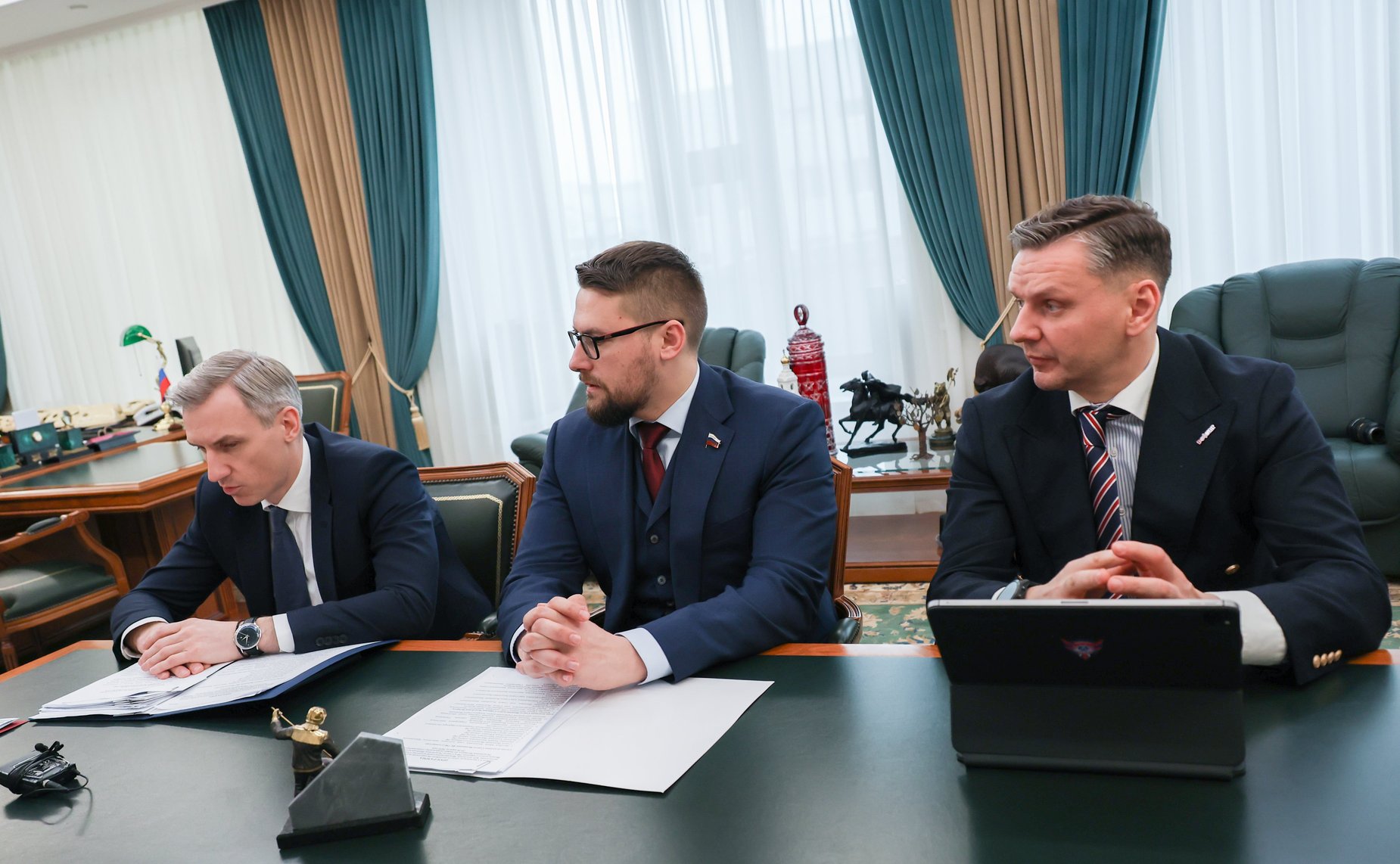 Встреча заместителя Председателя Совета Федерации Юрия Воробьева с руководством Смоленской области