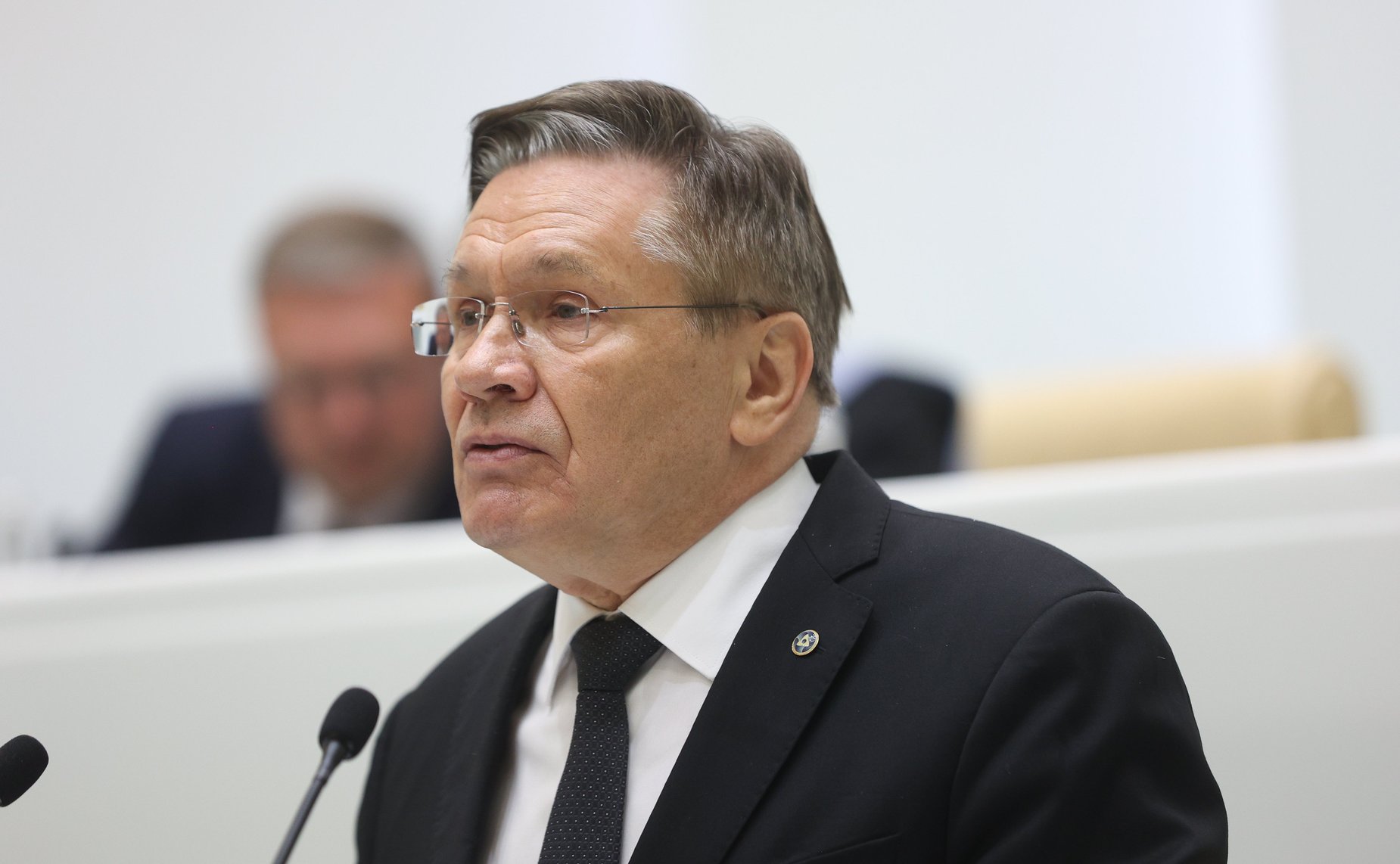 Алексей Лихачёв