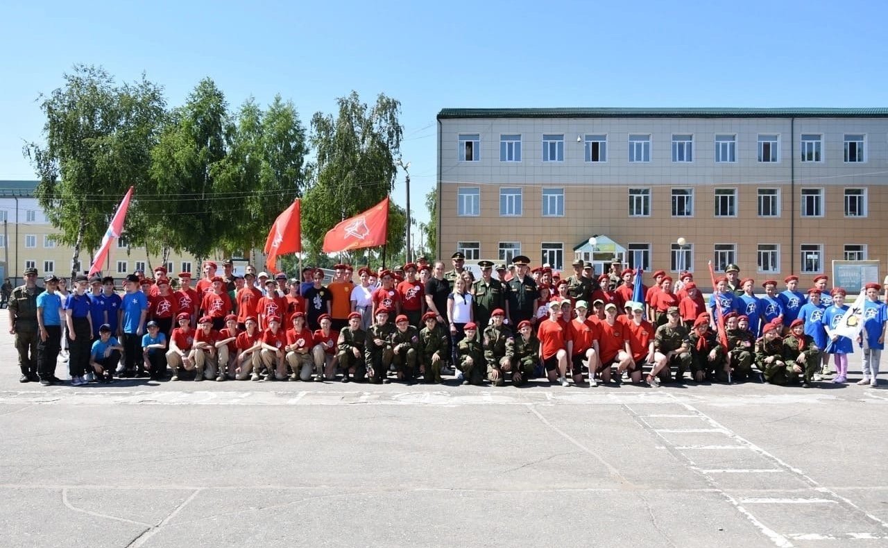 Ирина Кожанова приняла участие в торжественном открытии детско-юношеской военно-спортивной игре «Zарница» в городе Смоленск