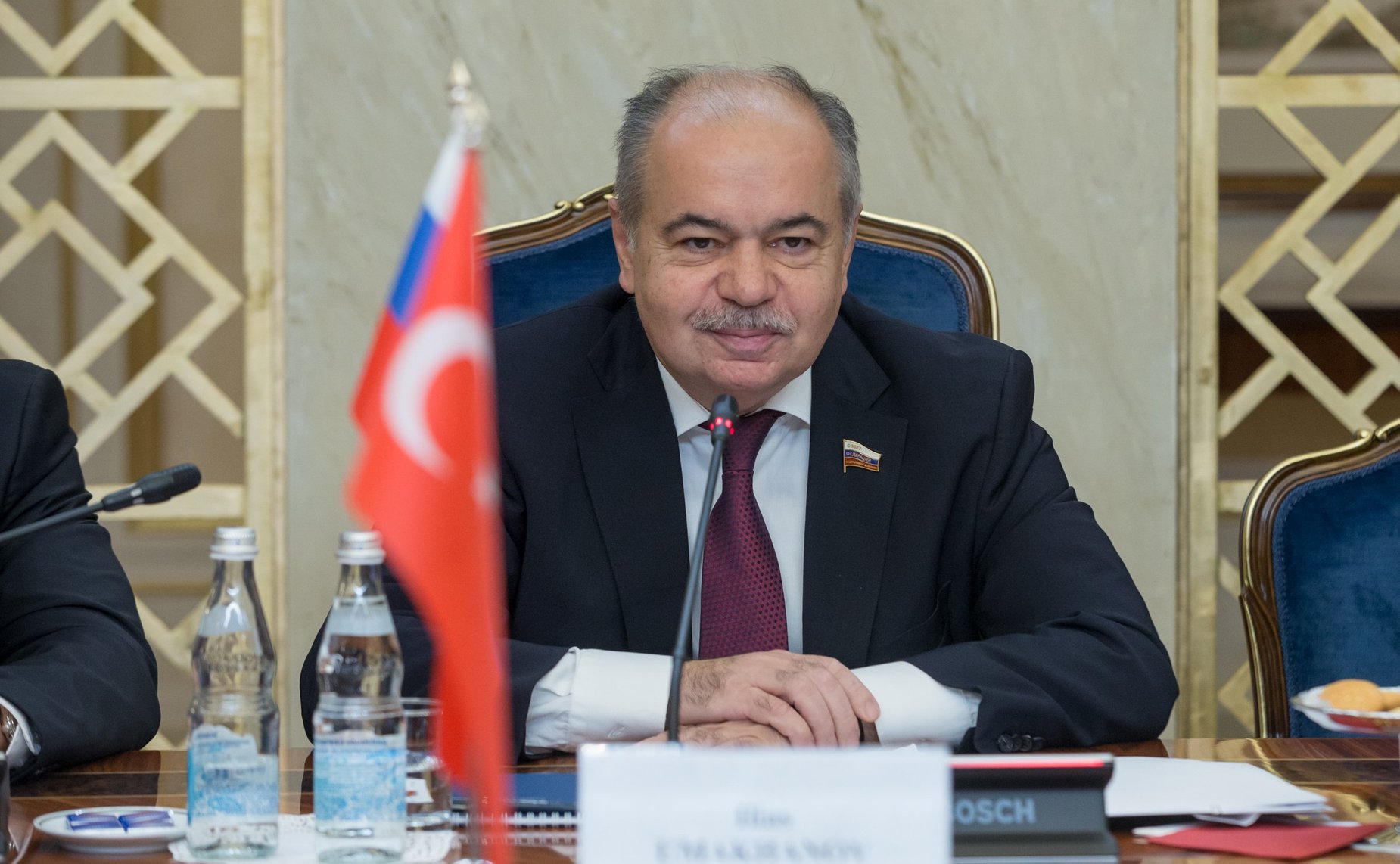 Ильяс Умаханов