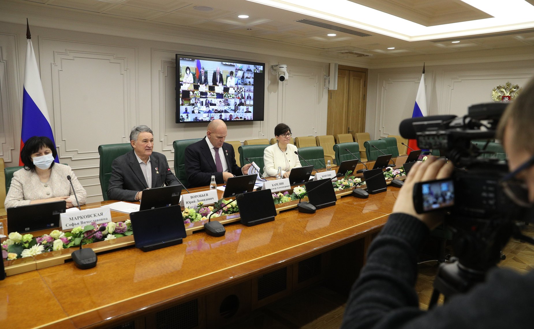 Заседание Дискуссионного клуба Молодежного парламента Законодательного Собрания Вологодской области