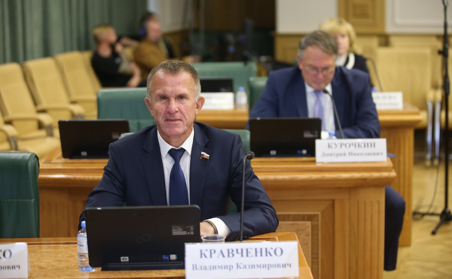 Парламентские слушания «О поддержке импортозамещения продукции, услуг и технологий, критически важных с точки зрения зависимости от импорта, в гражданских отраслях промышленности РФ»