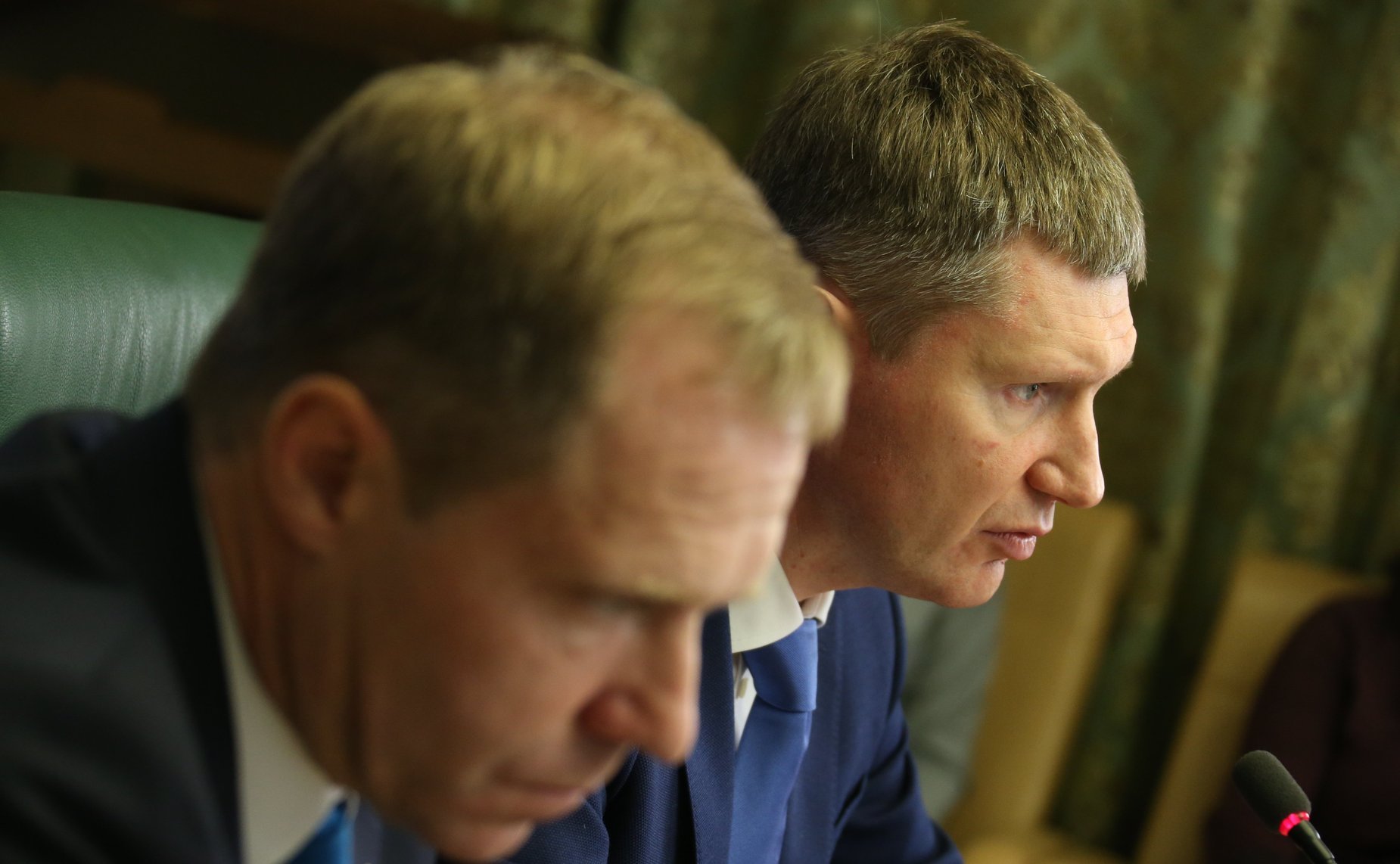 Комитет СФ по экономической политике заслушал доклад Министра ...