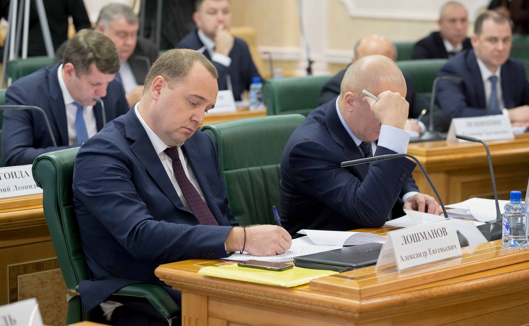 «Круглый стол» на тему «О реновации железнодорожного подвижного состава для пригородных перевозок пассажиров и наделении пригородных компаний имуществом»