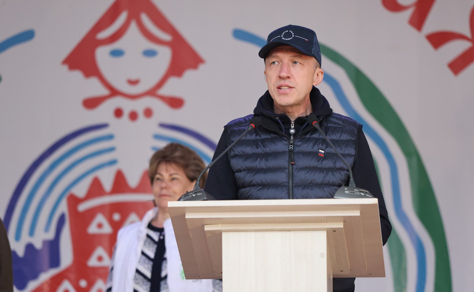 Татьяна Гигель в ходе рабочей командировки по региону побывала на межрегиональном фестивале русского народного творчества «Родники Алтая»