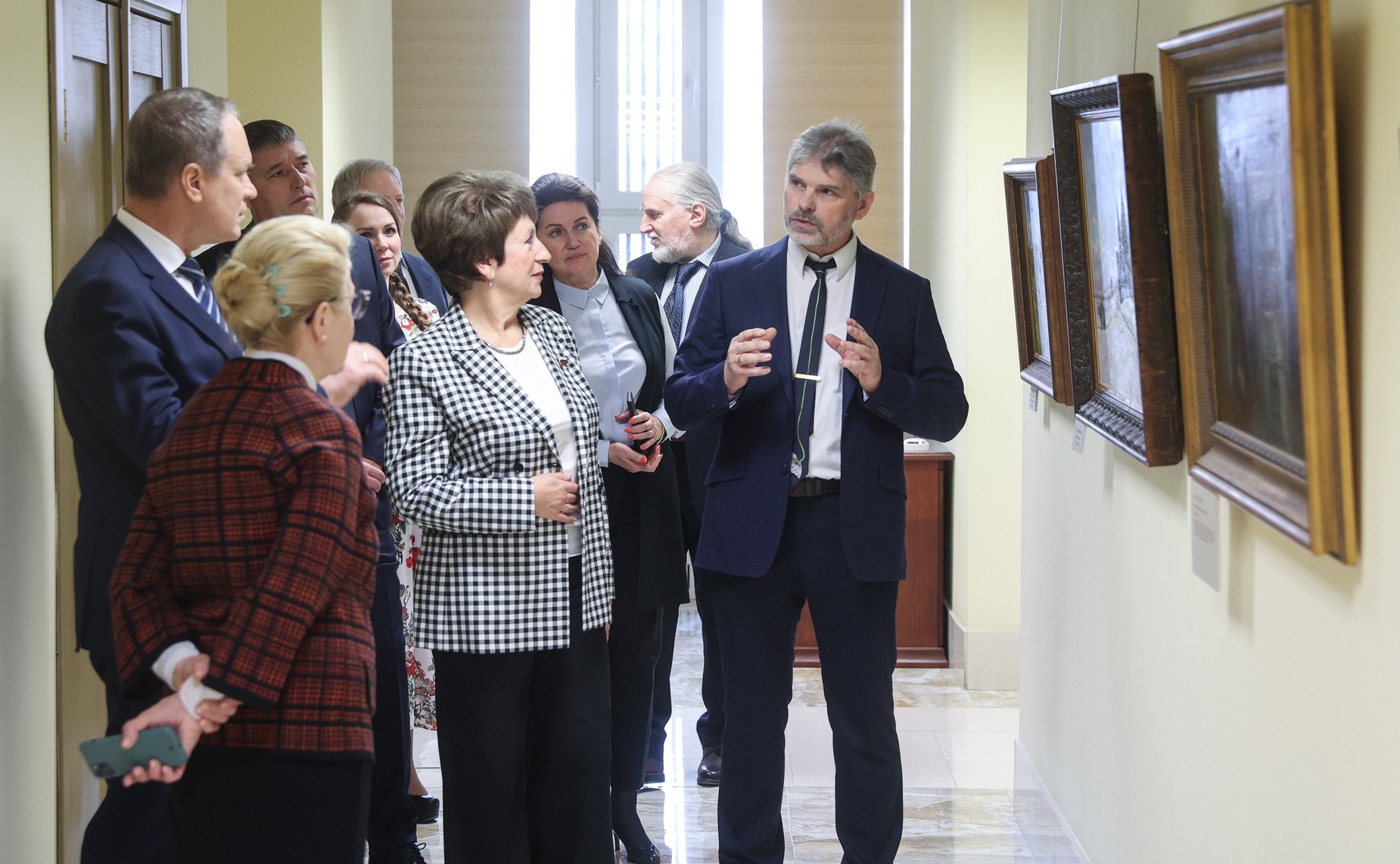 Открытие в Совете Федерации выставки картин художников творческого объединения «Русский мир»