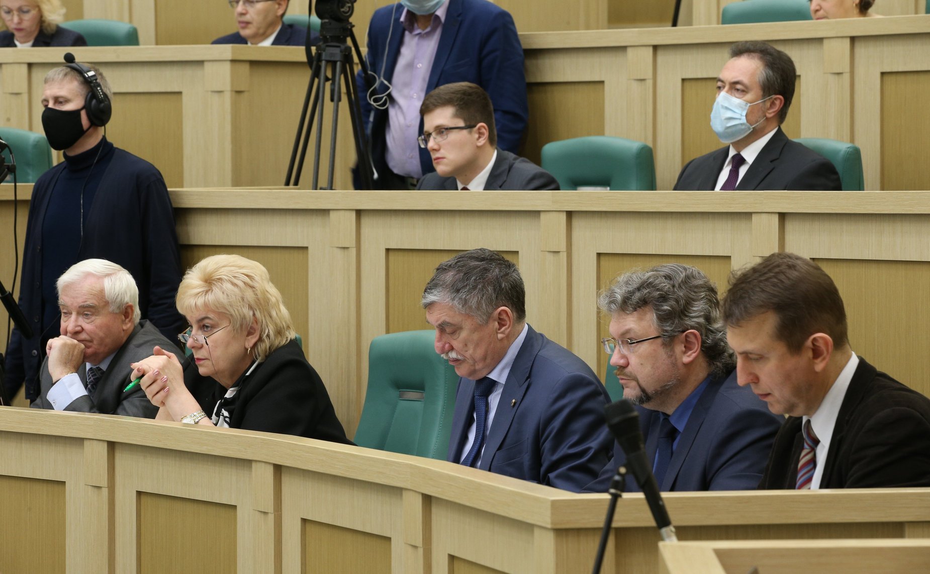 Парламентские слушания на тему «Научный кадровый потенциал страны: состояние, тенденции развития и инструменты роста»