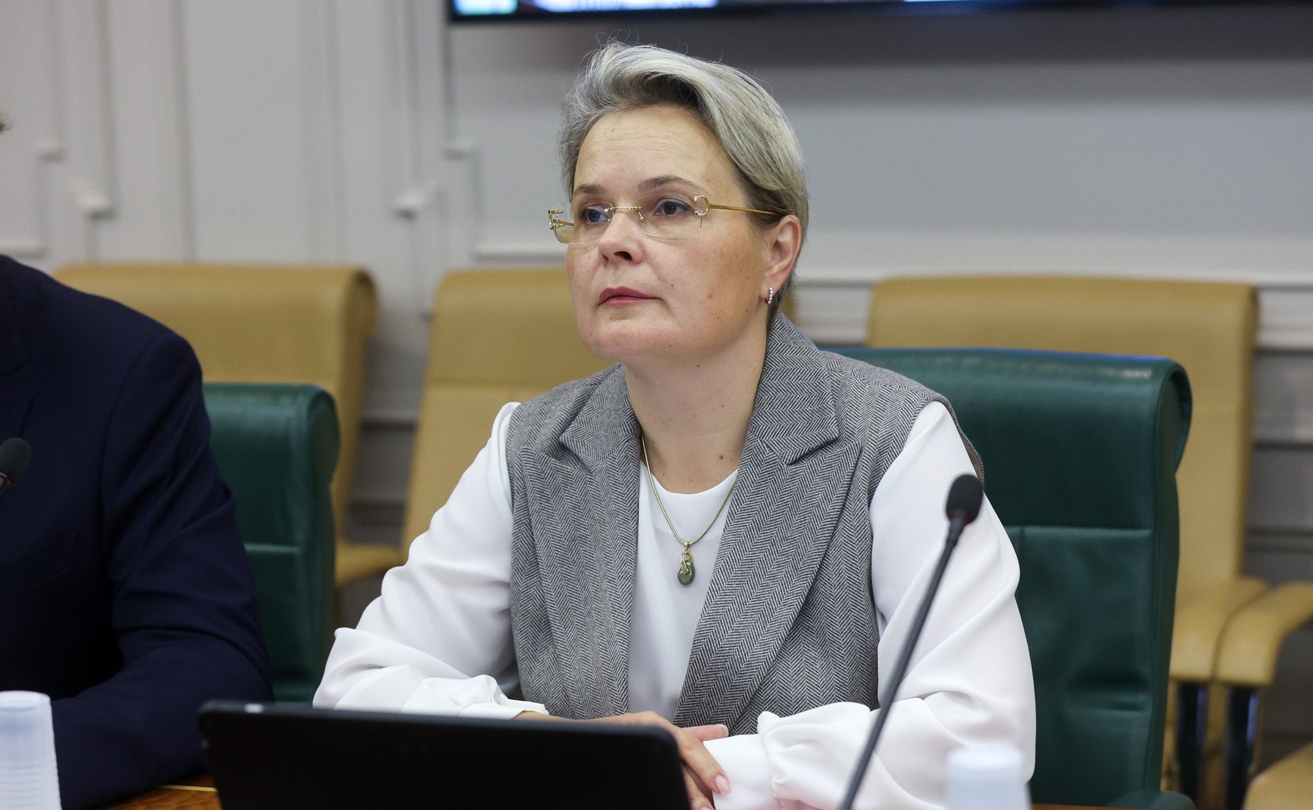 Круглый стол Комитета СФ по экономической политике «О правоприменительной практике в части недискриминационного доступа операторов связи к инфраструктуре многоквартирных домов в целях обеспечения граждан услугами связи»