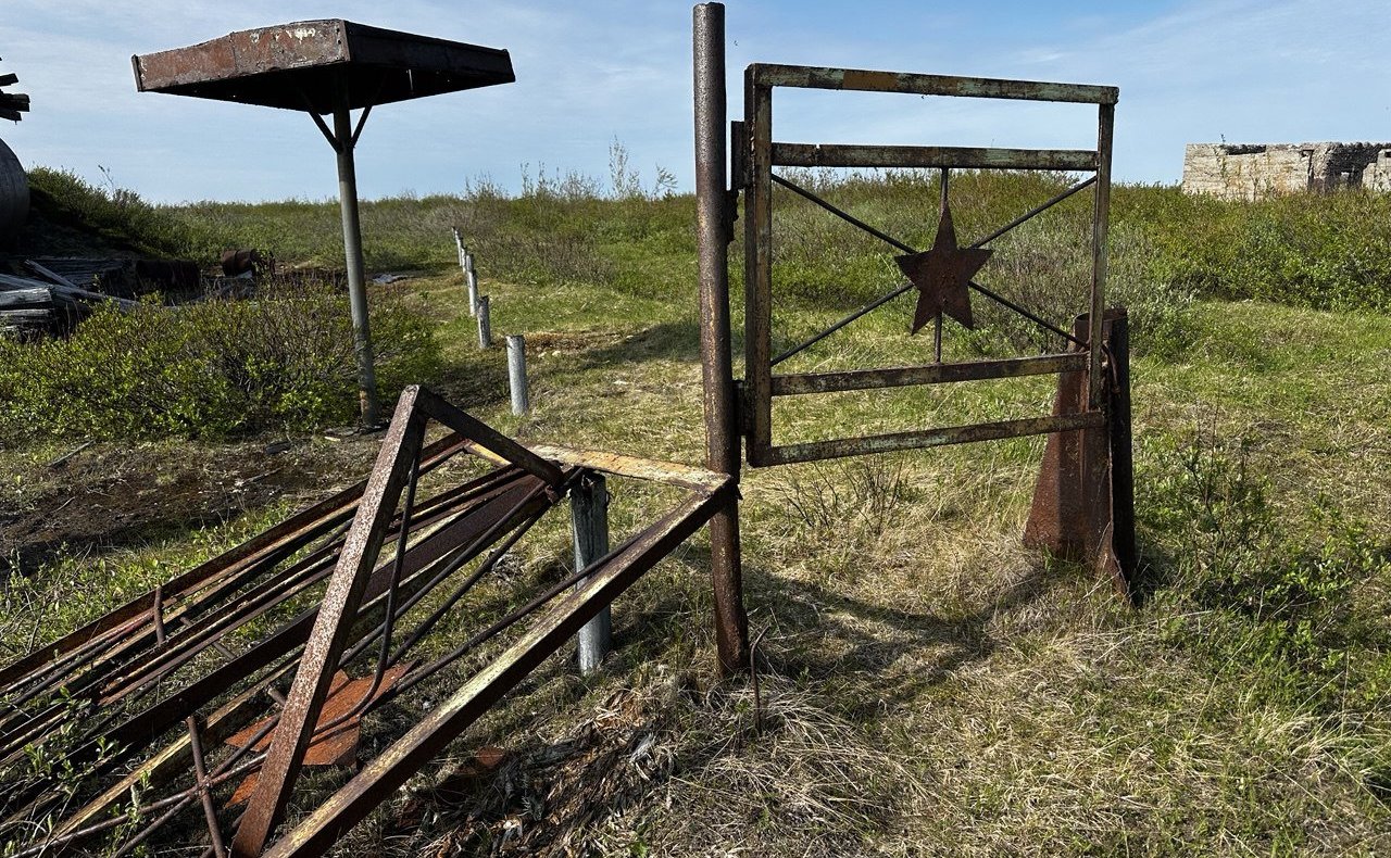 Денис Гусев совершил поездку в арктический посёлок Белушье
