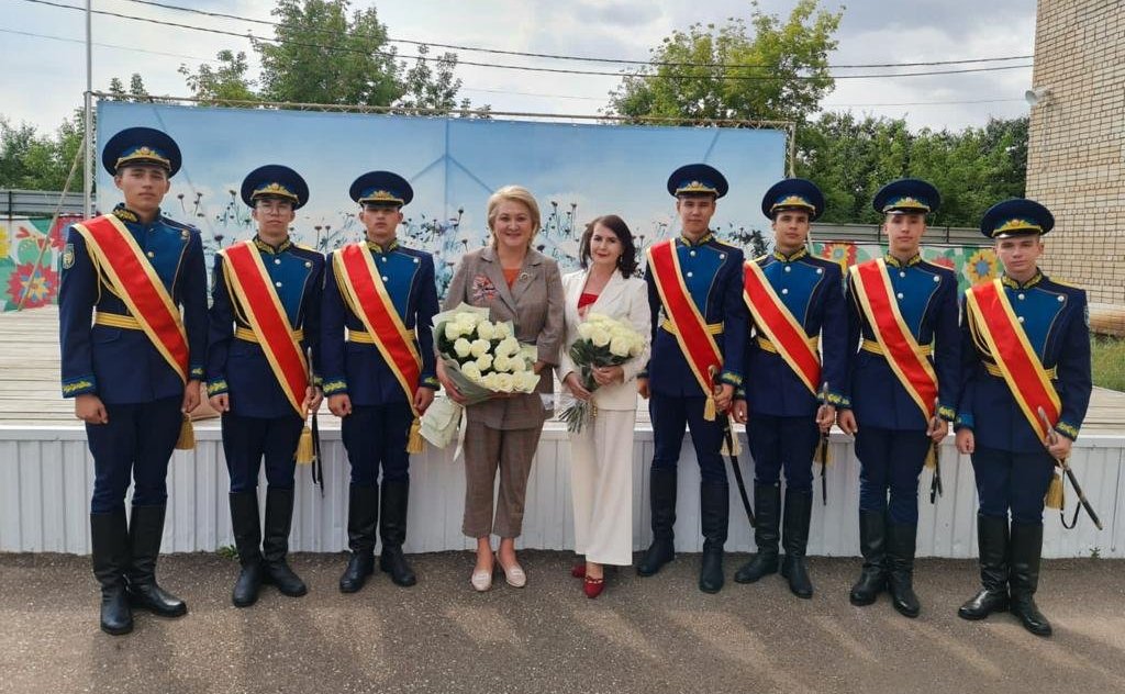 Лилия Гумерова поздравила воспитанниц, педагогов и коллектив Ишимбайского СУВУ с Днем знаний