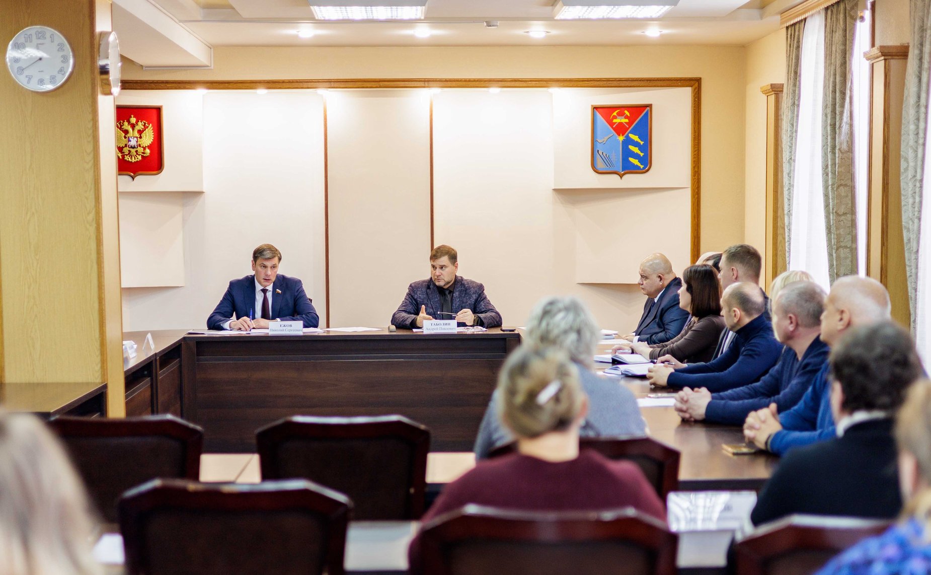 Николай Ежов обсудил с магаданскими рыбопромышленниками актуальные проблемные вопросы развития отрасли