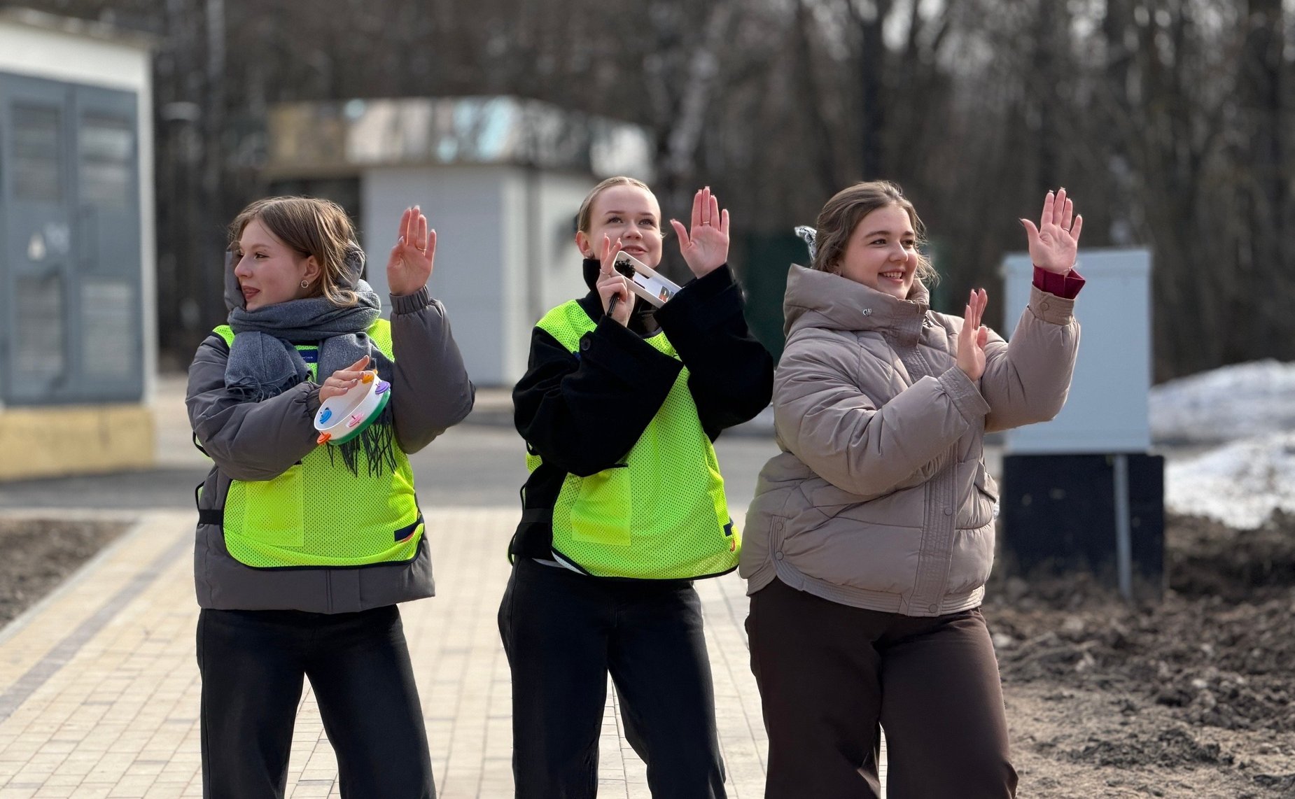 Роман Маслов принял участие в утренней зарядке вместе с депутатами и жителями Череповца