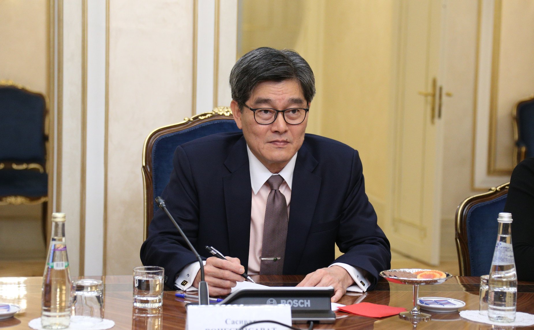 Встреча первого заместителя председателя Комитета СФ по международным делам Андрея Денисова с Чрезвычайным и Полномочным Послом Королевства Таиланд в РФ