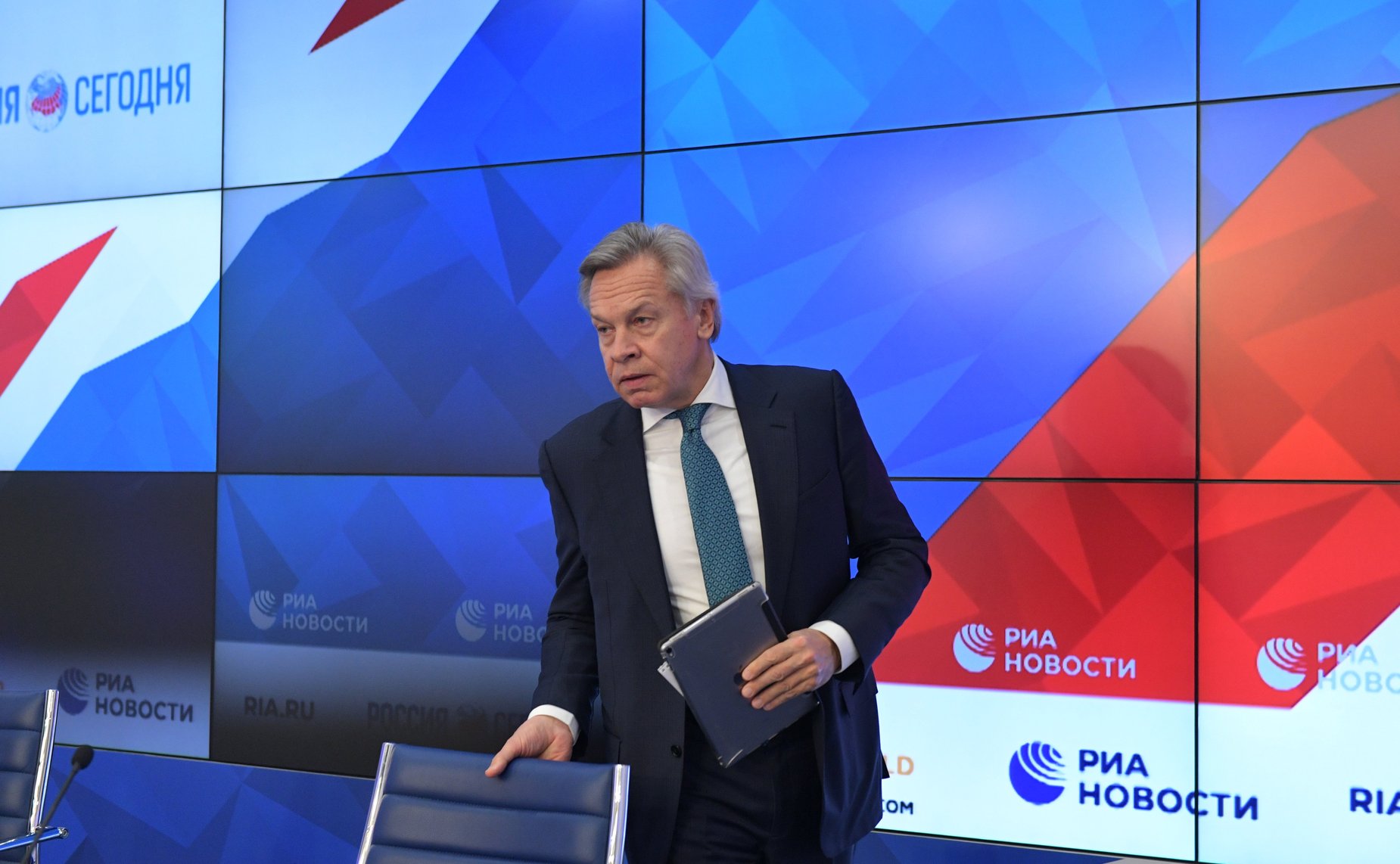 Алексей Пушков принял участие в пресс-конференции, посвященной итогам встречи в «нормандском формате» с участием лидеров России, Германии, Франции и Украины